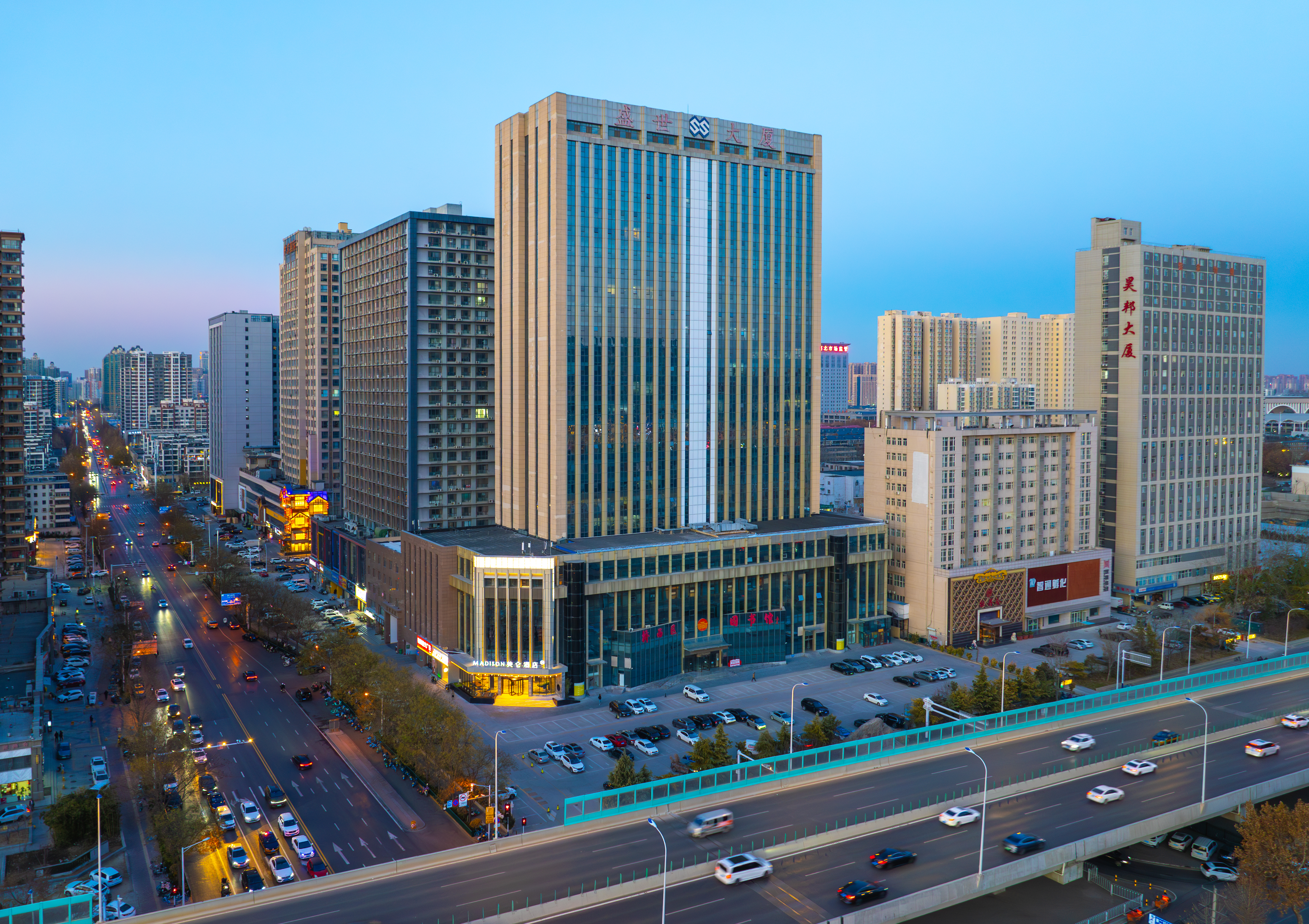 石家庄火车站西美花街美仑酒店