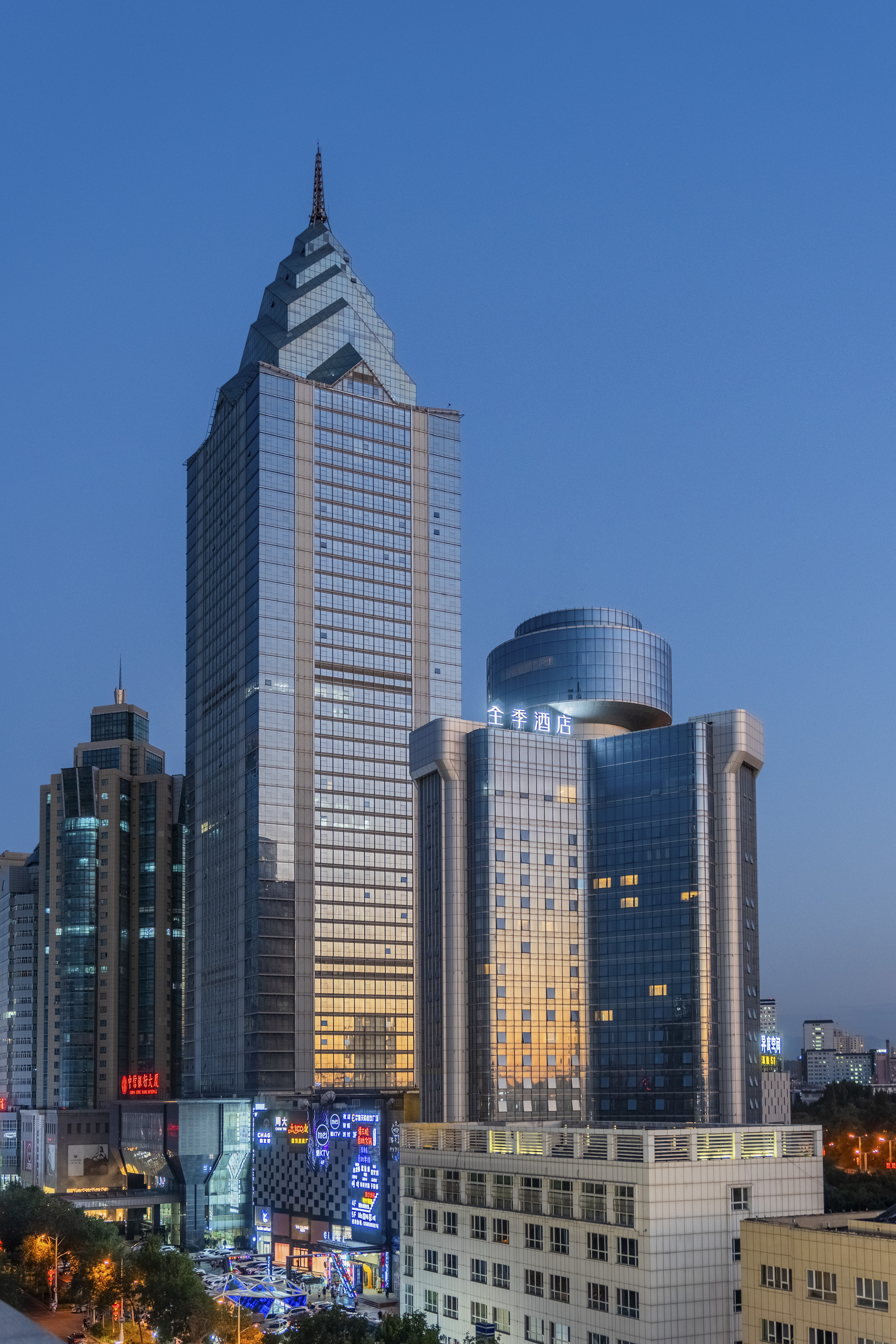 全季乌鲁木齐红山酒店