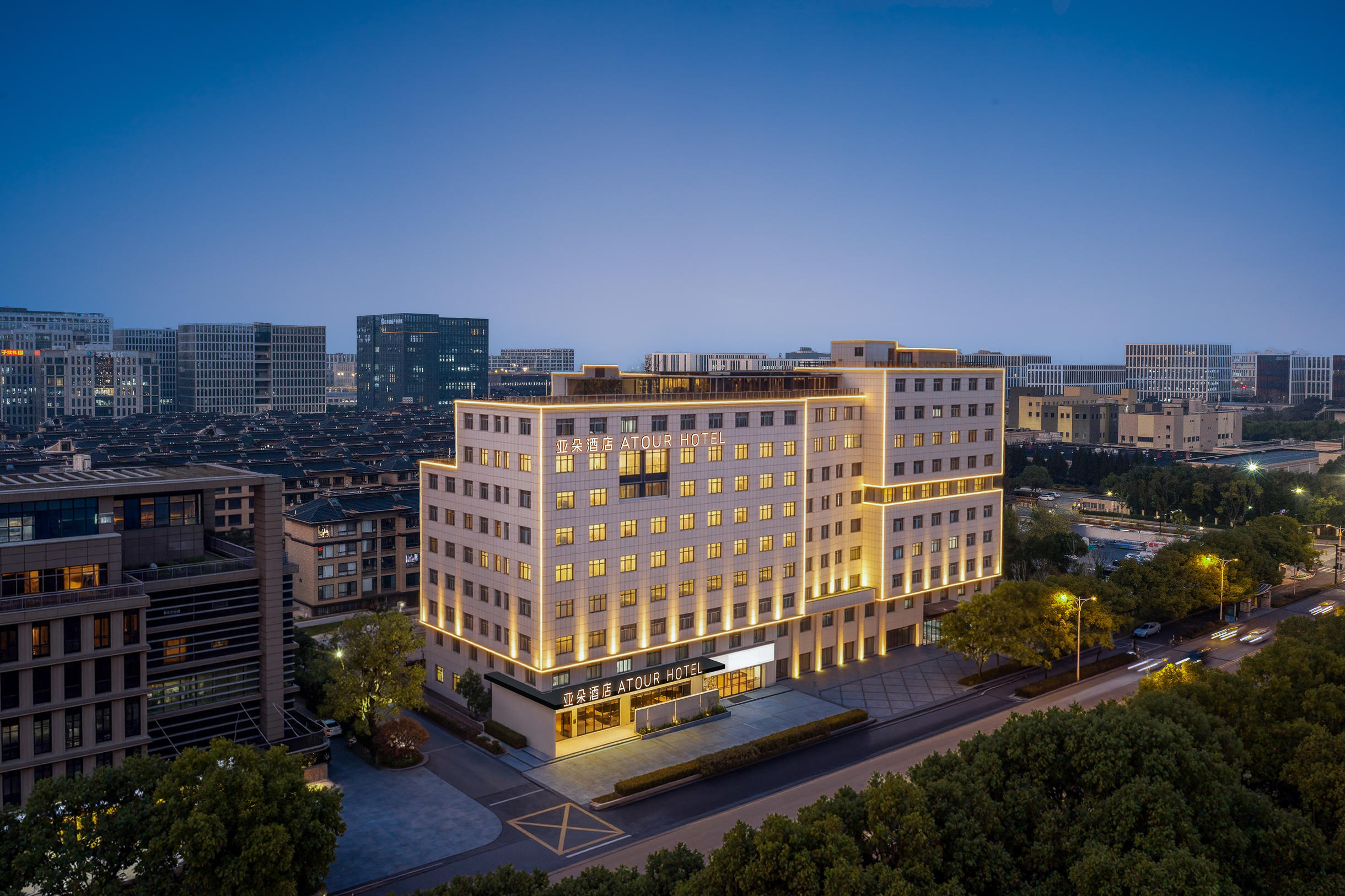 杭州临平世纪公园亚朵酒店
