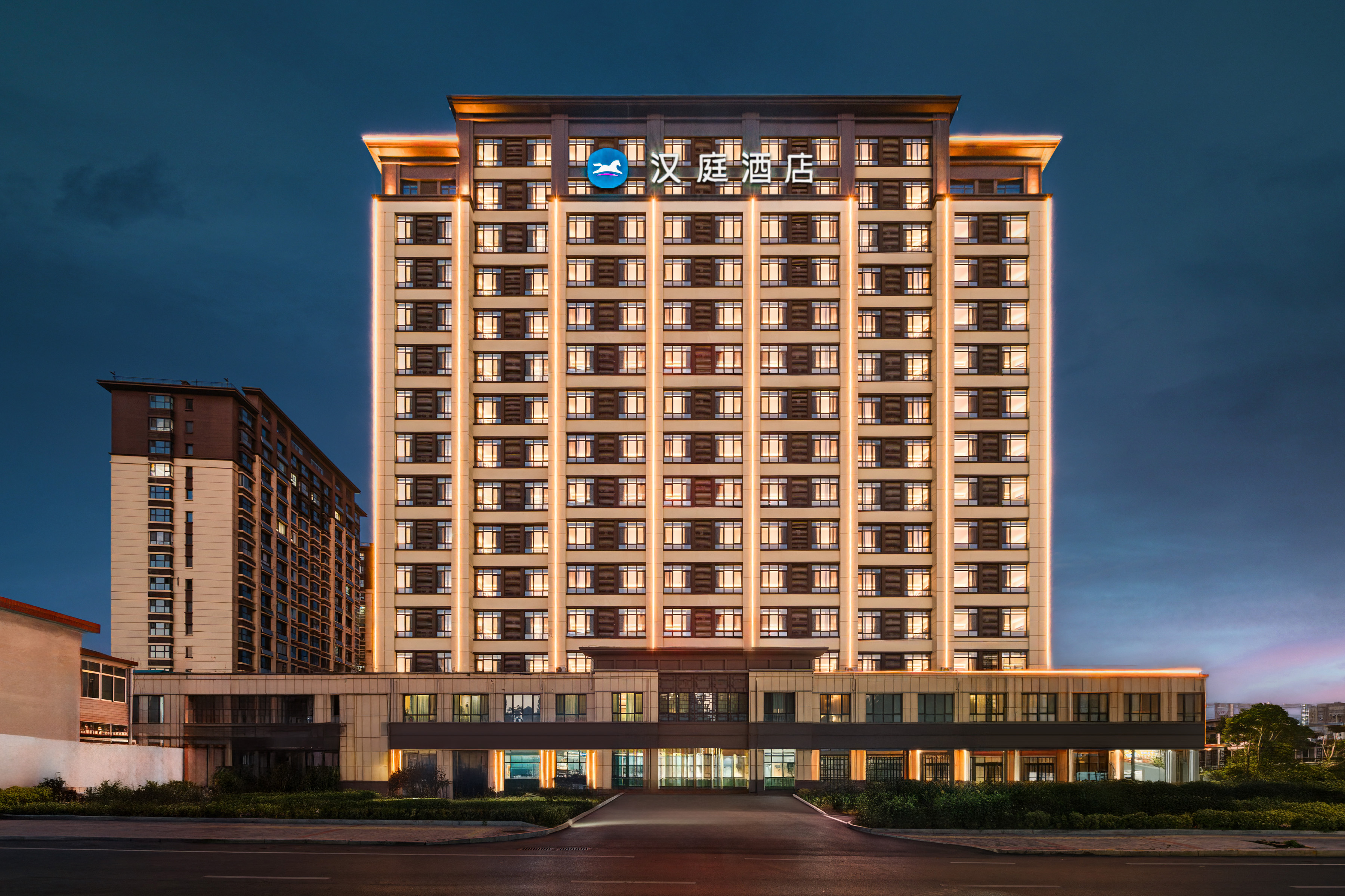 汉庭济宁邹城万德广场酒店