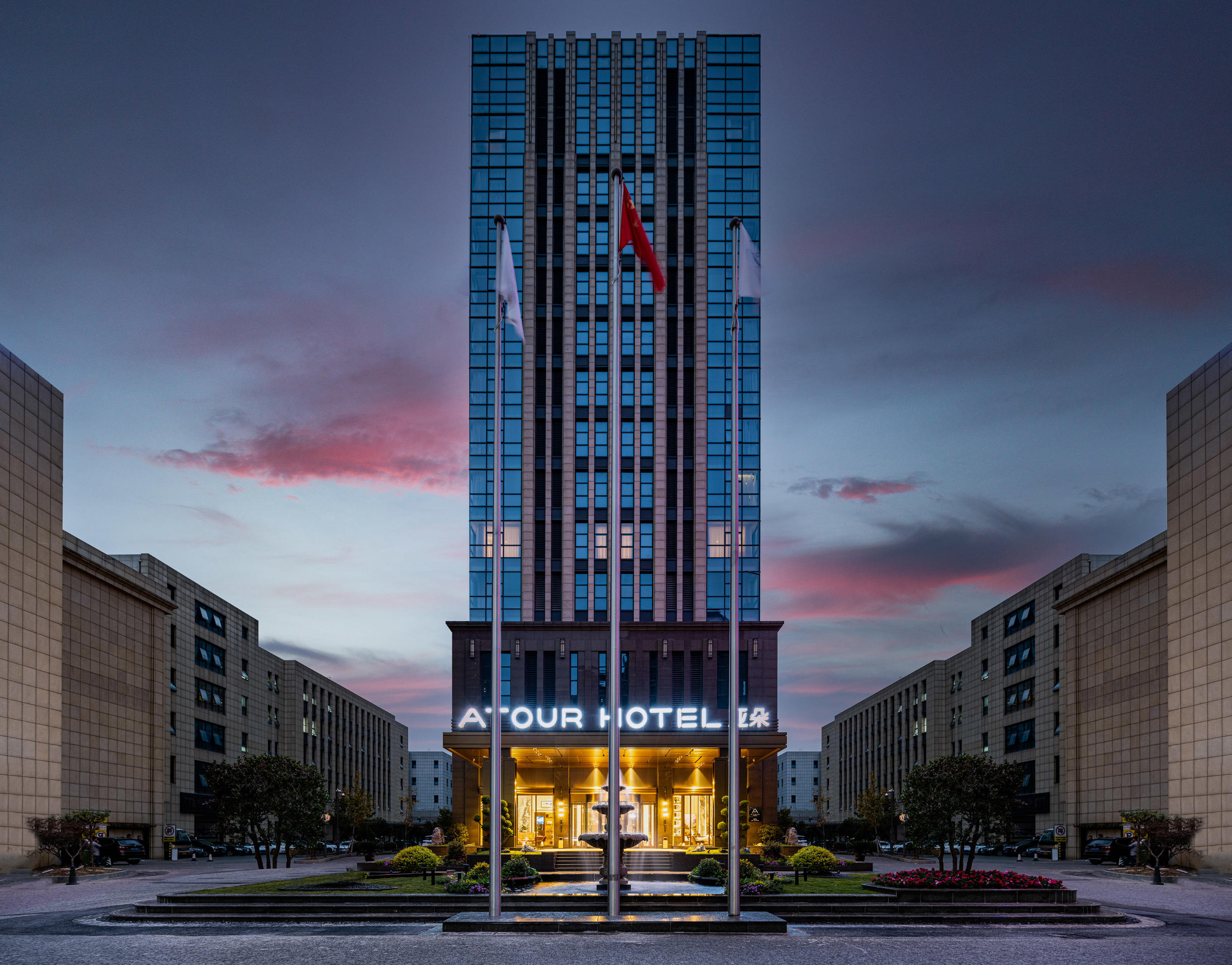 南京江宁东山汽车4S园亚朵酒店