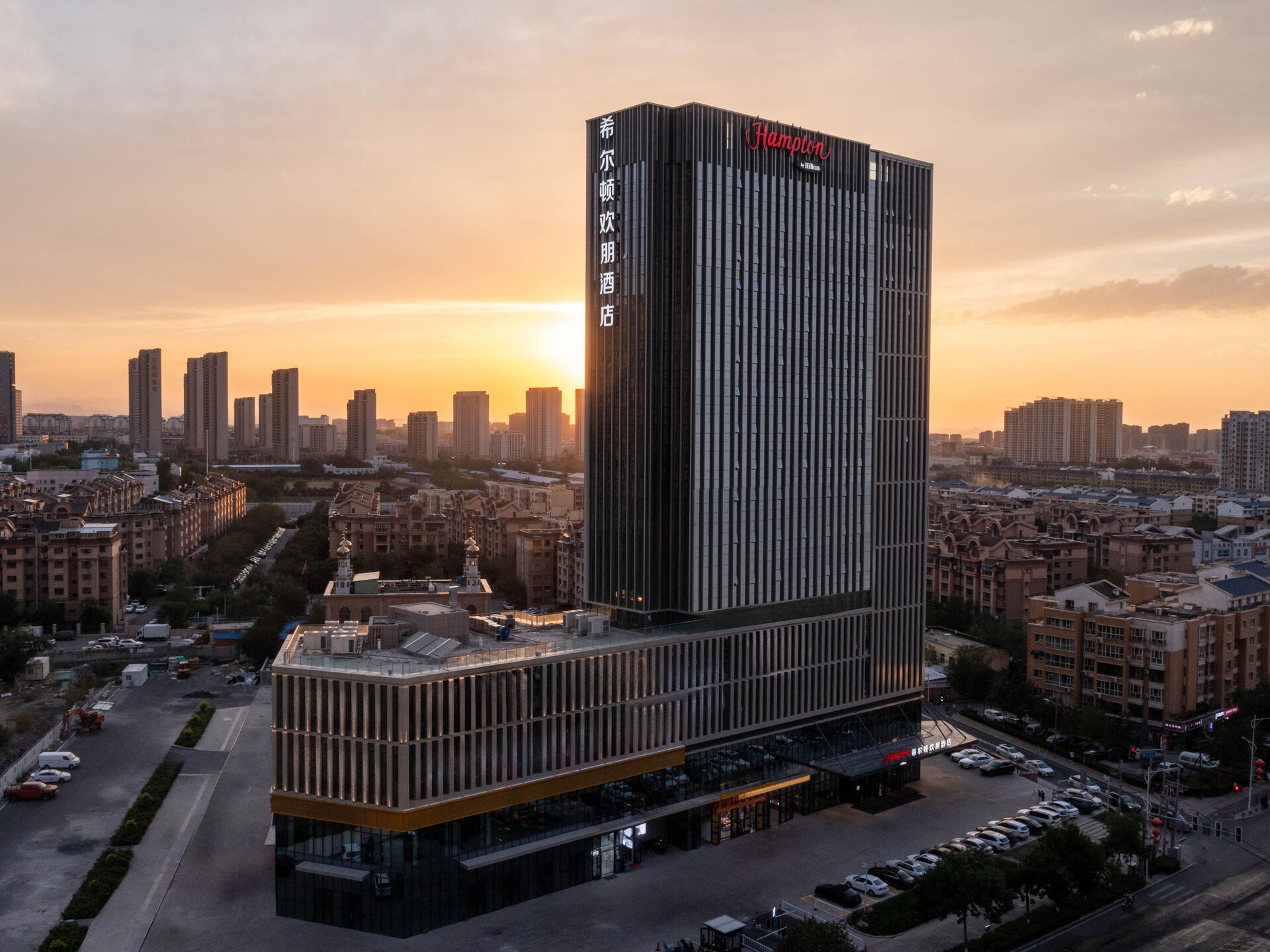 乌鲁木齐创新广场希尔顿欢朋酒店