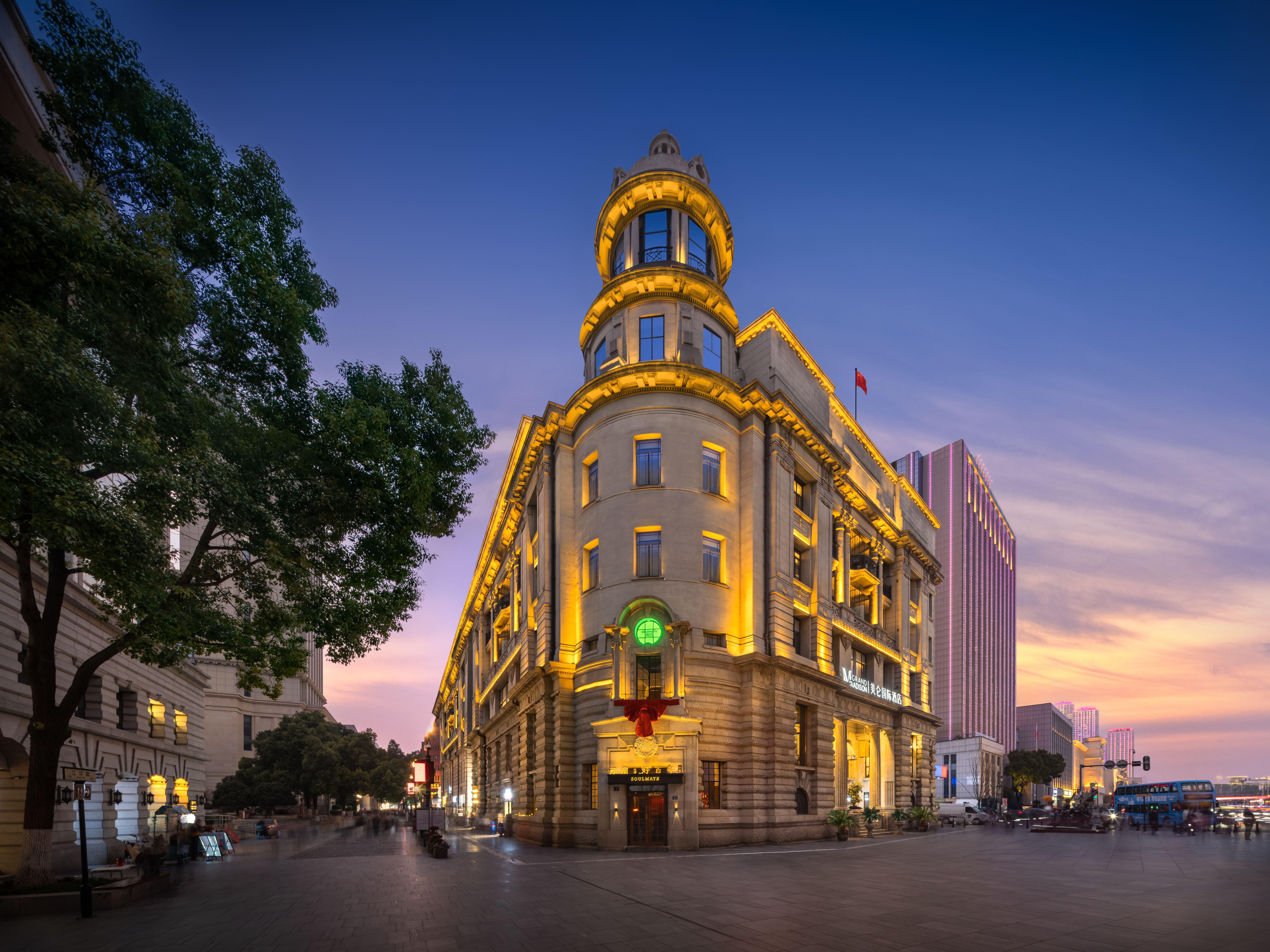 武汉江汉路江滩好百年美仑国际酒店