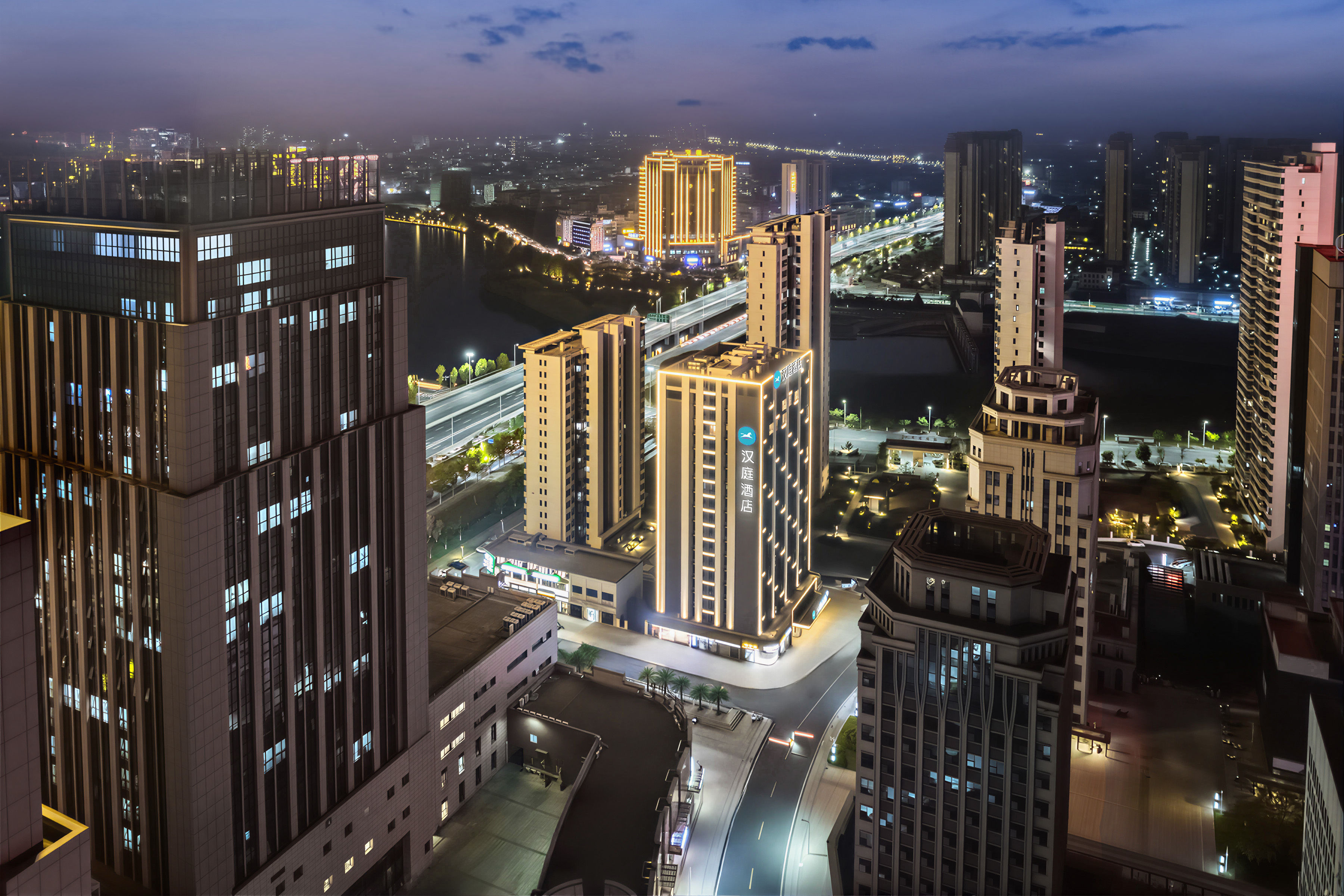 汉庭赣州南康金融中心未来广场酒店