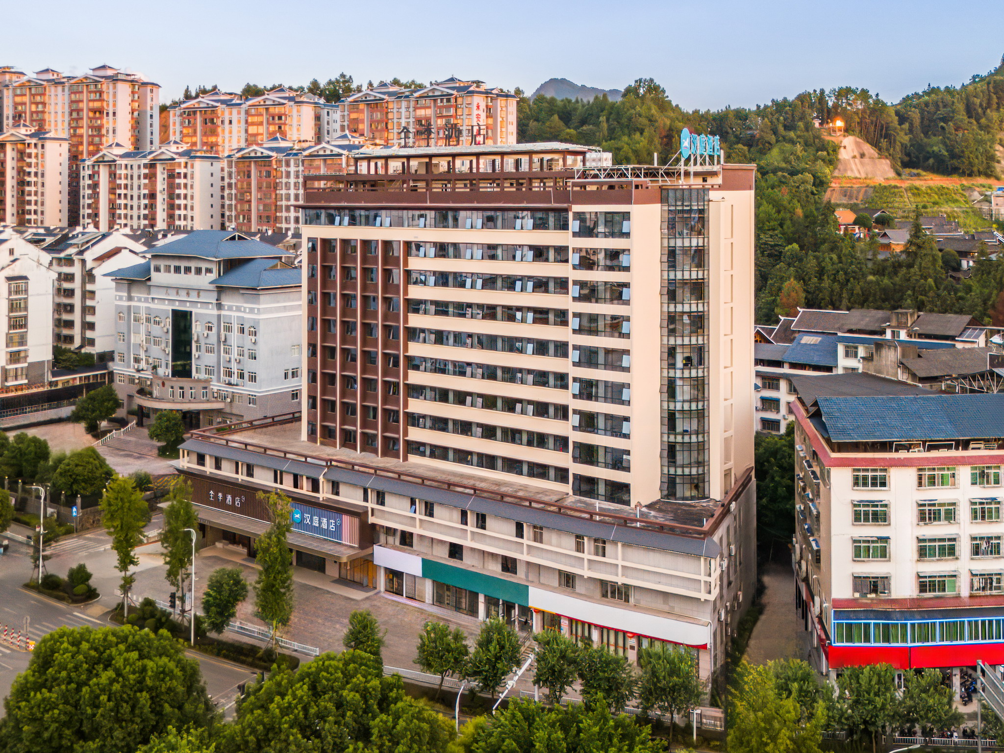 汉庭柳州三江鸟巢酒店