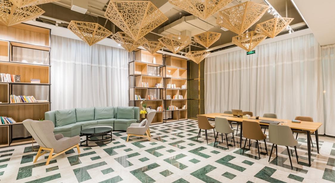 桐乡万象汇振兴西路亚朵酒店