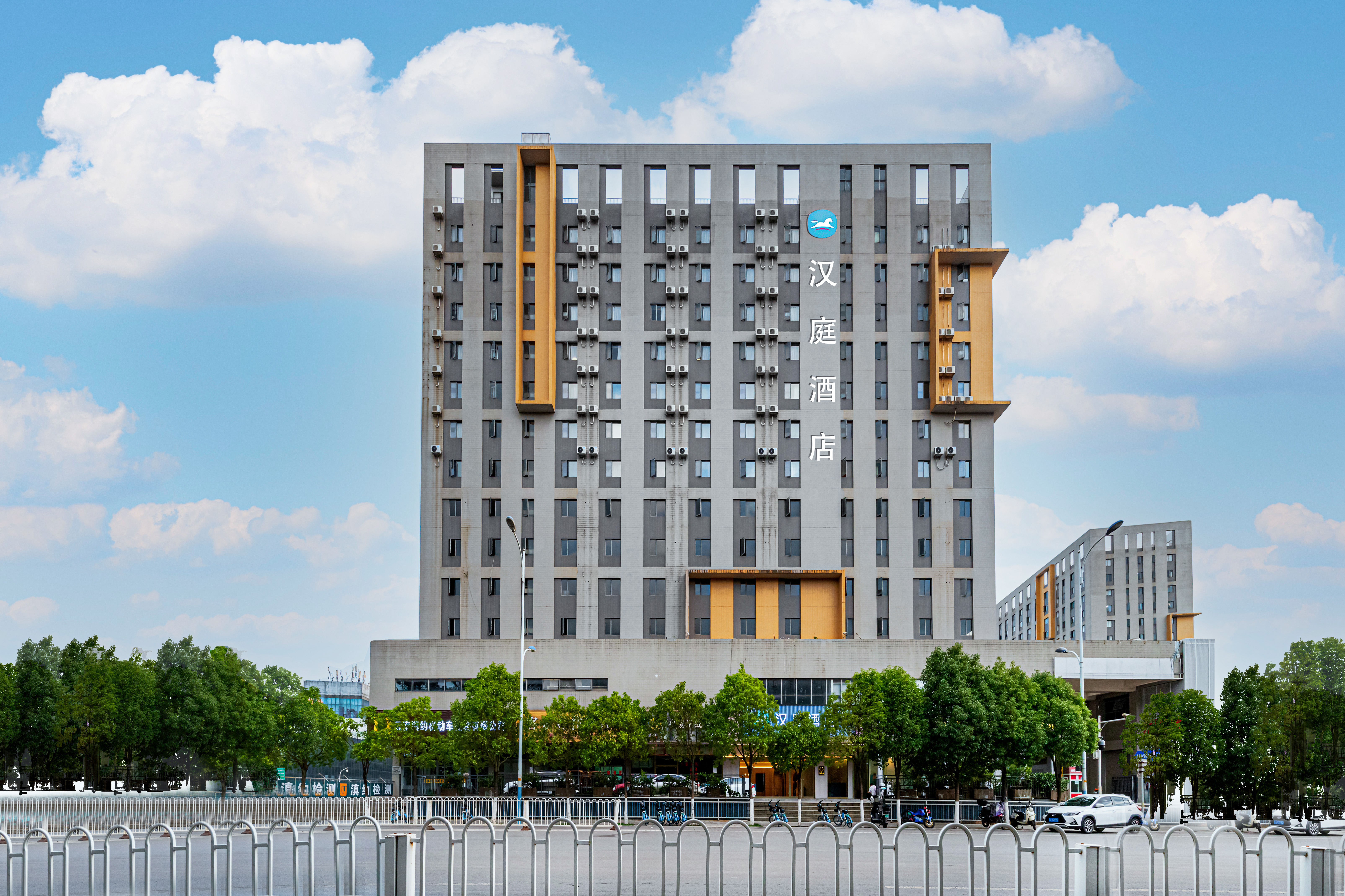汉庭昆明北部汽车站地铁站酒店