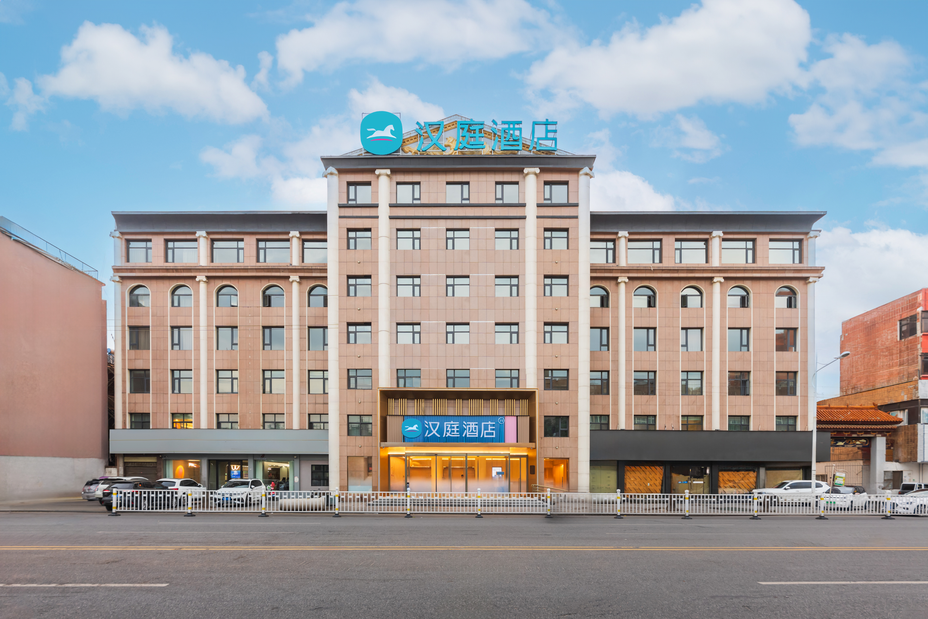 汉庭驻马店确山龙山大道酒店