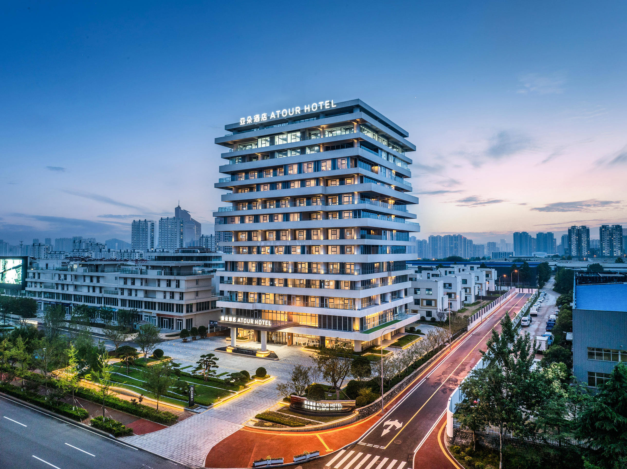 日照高新潍坊路亚朵酒店