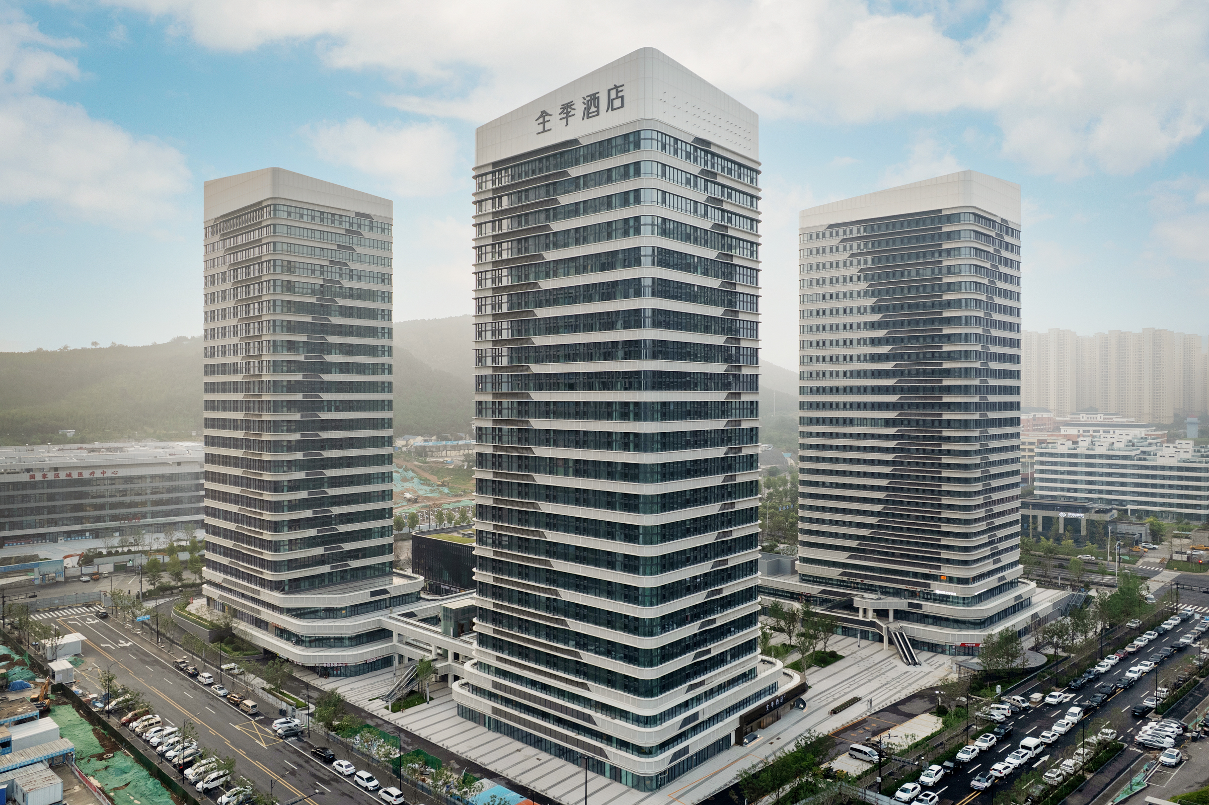 全季济南汉峪金谷凤凰路酒店