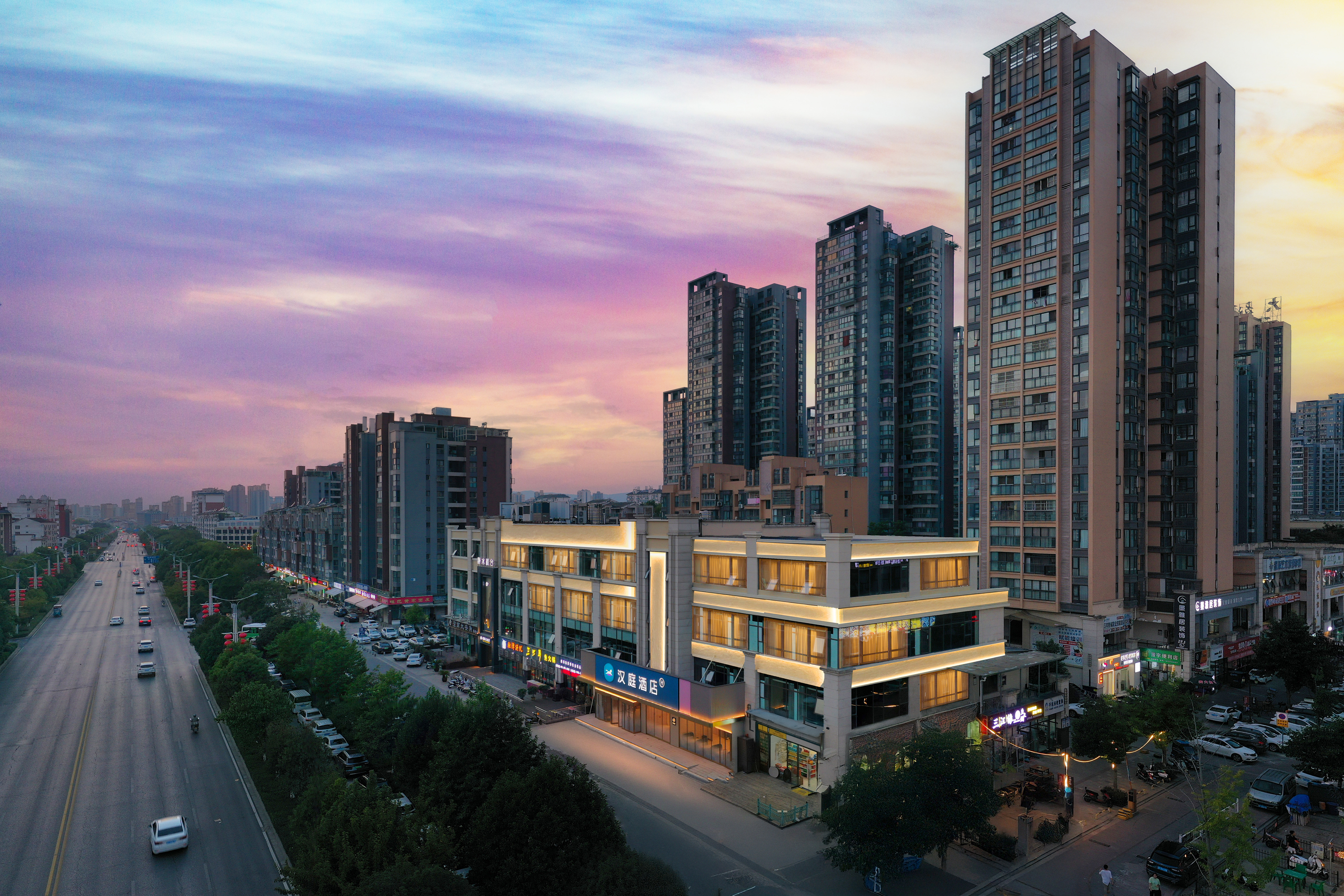 汉庭汉中南郑大道蜀汉大都会酒店