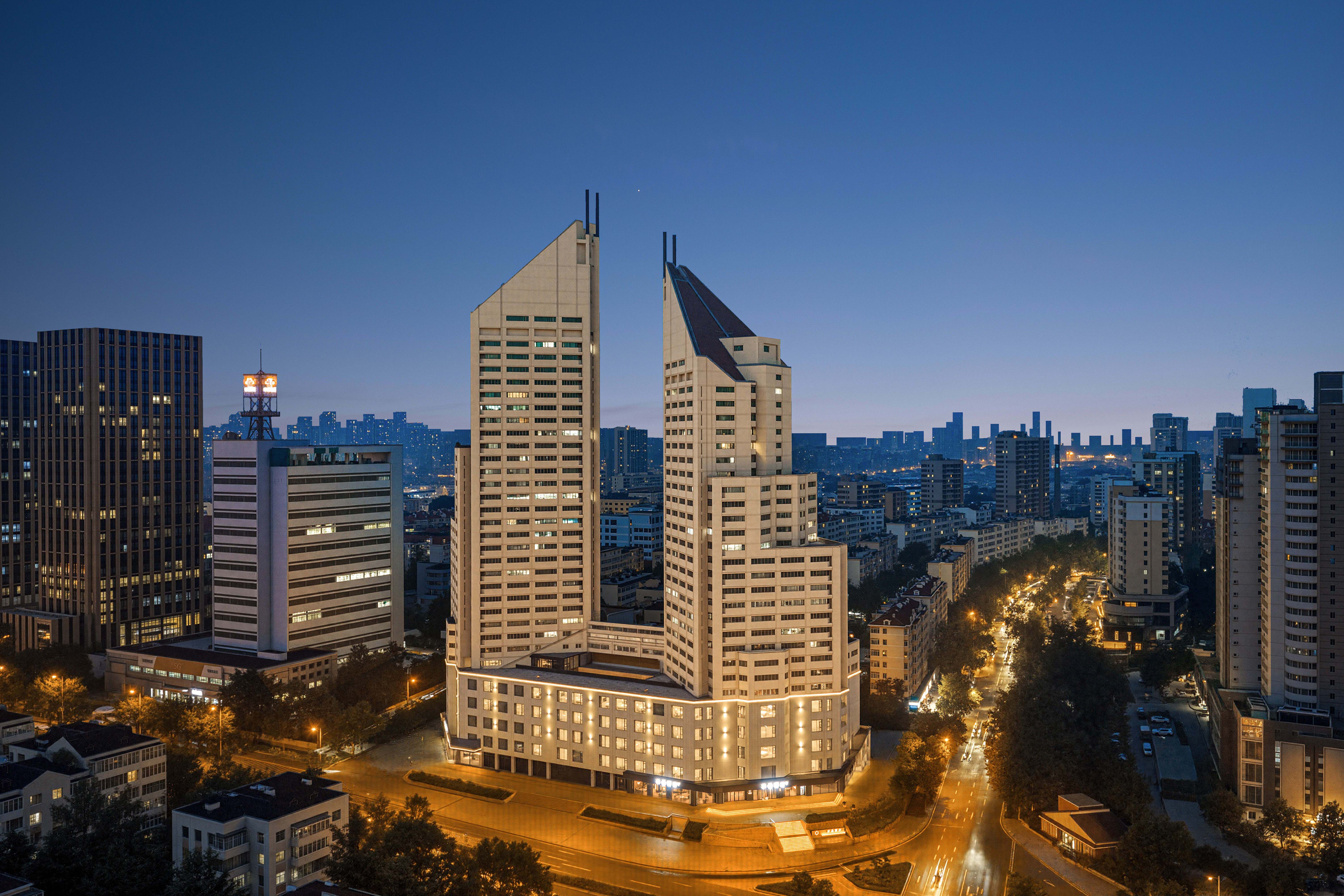 青岛五四广场万象城桔子水晶酒店