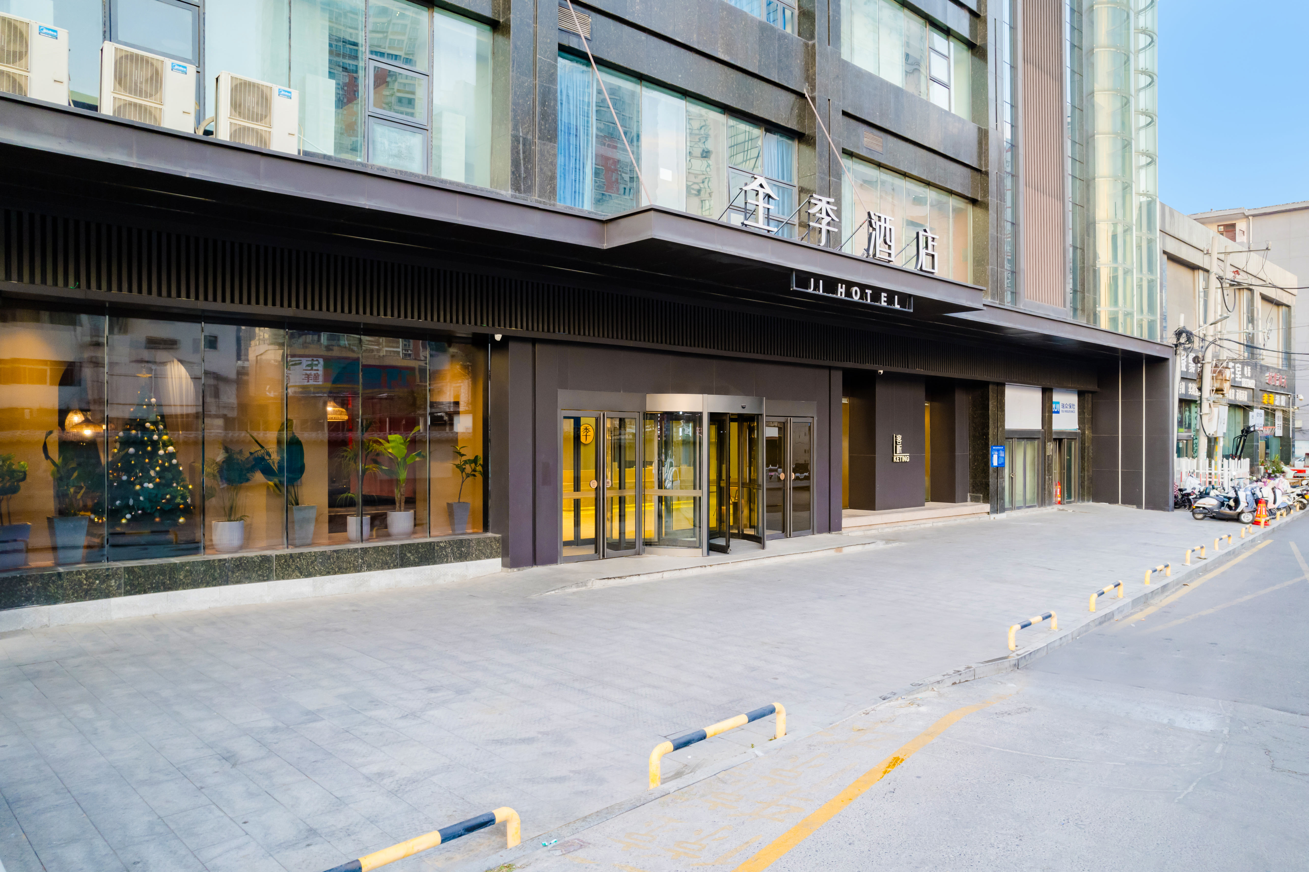 全季新乡胖东来生活广场酒店