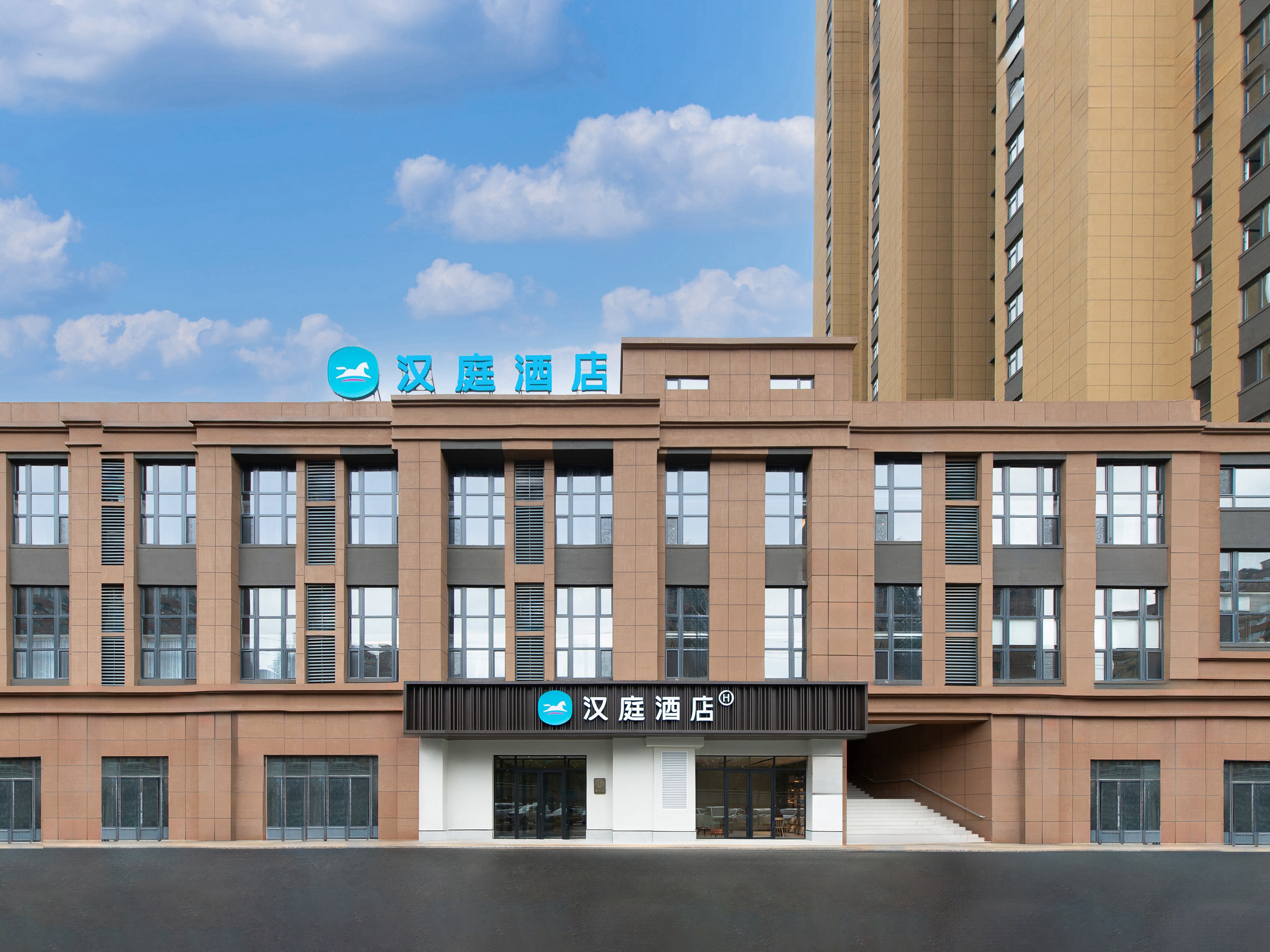 汉庭抚顺天湖桥酒店