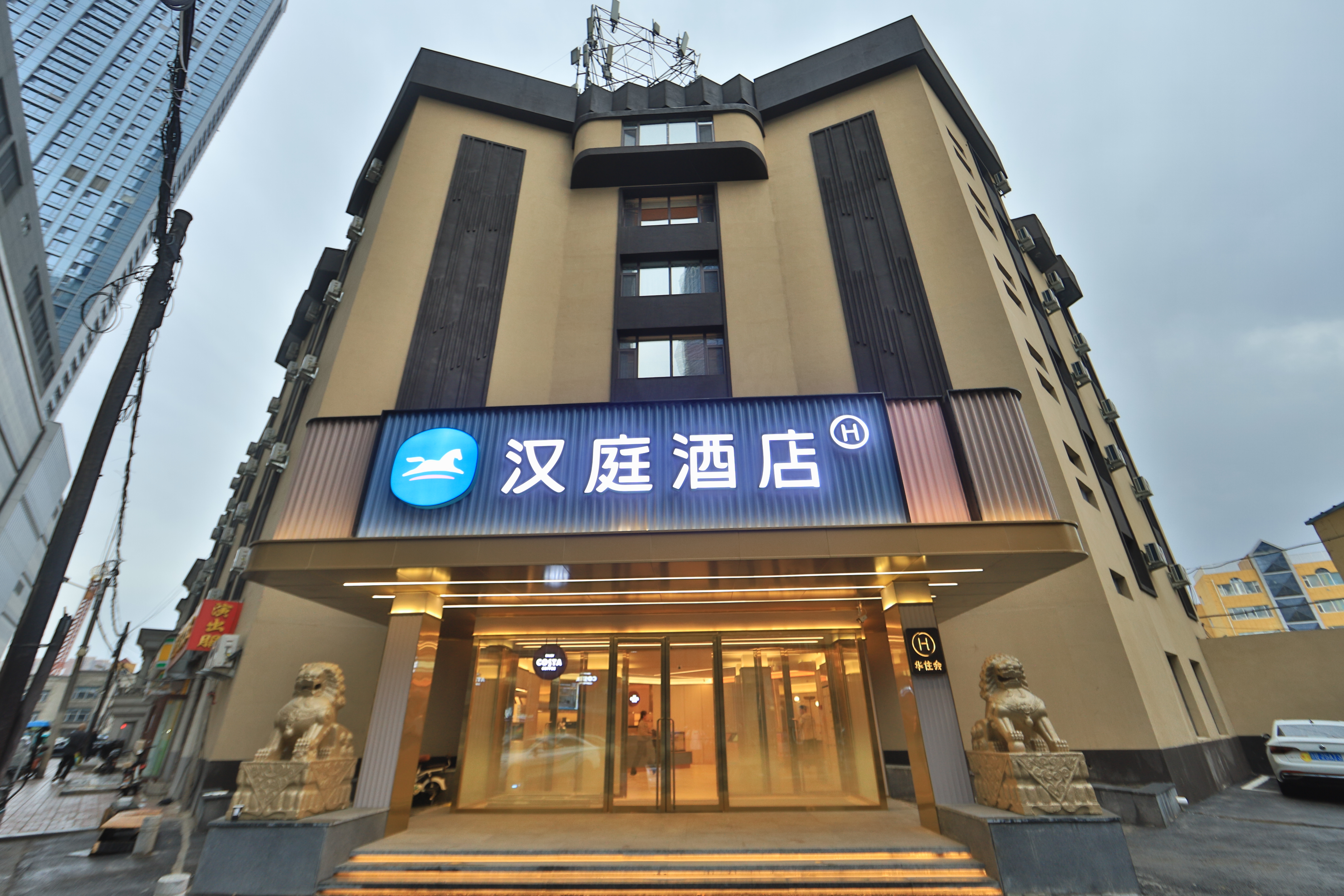 汉庭长春解放大路万象城酒店