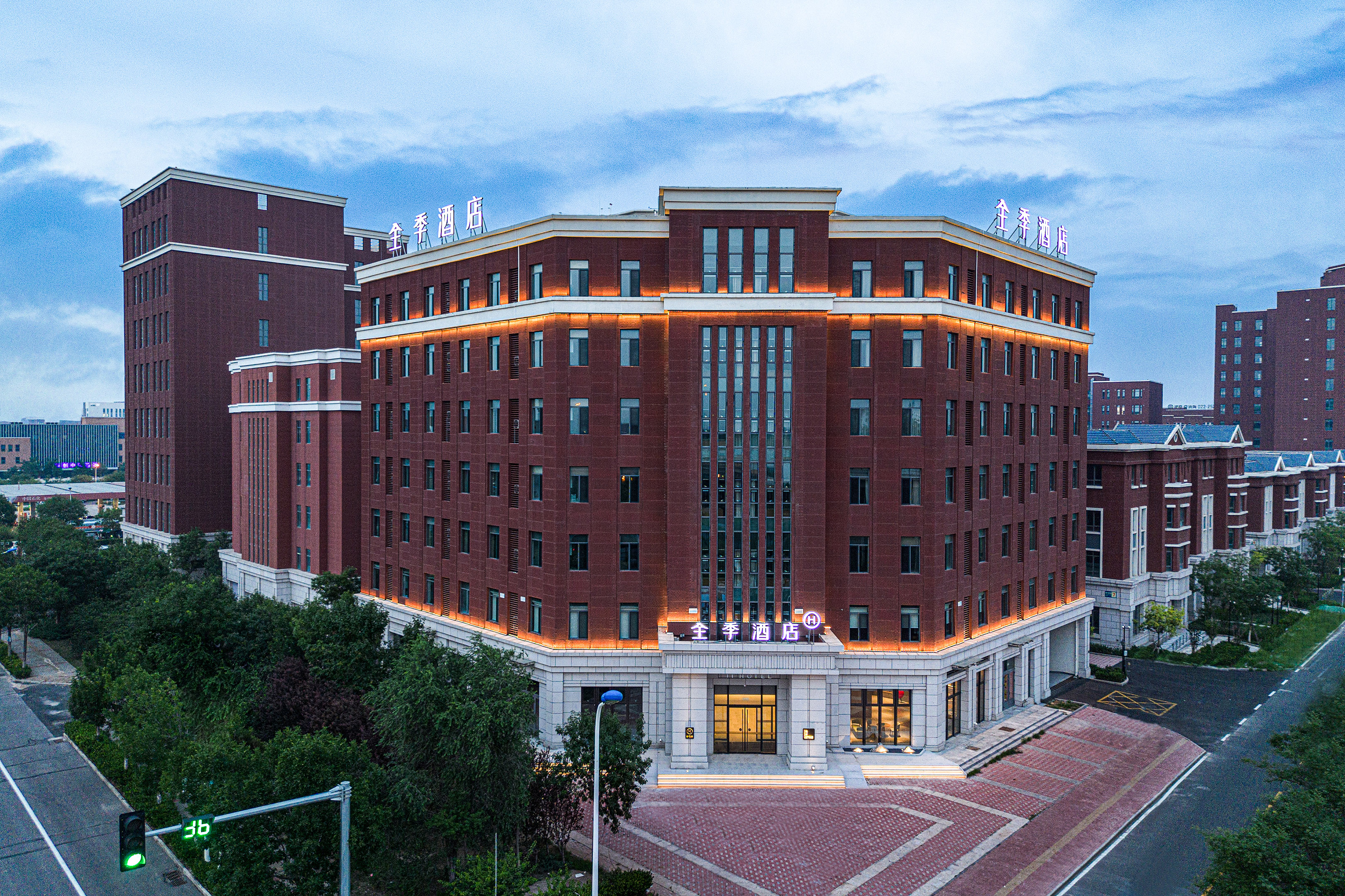 全季天津北塘开发区科技大学酒店