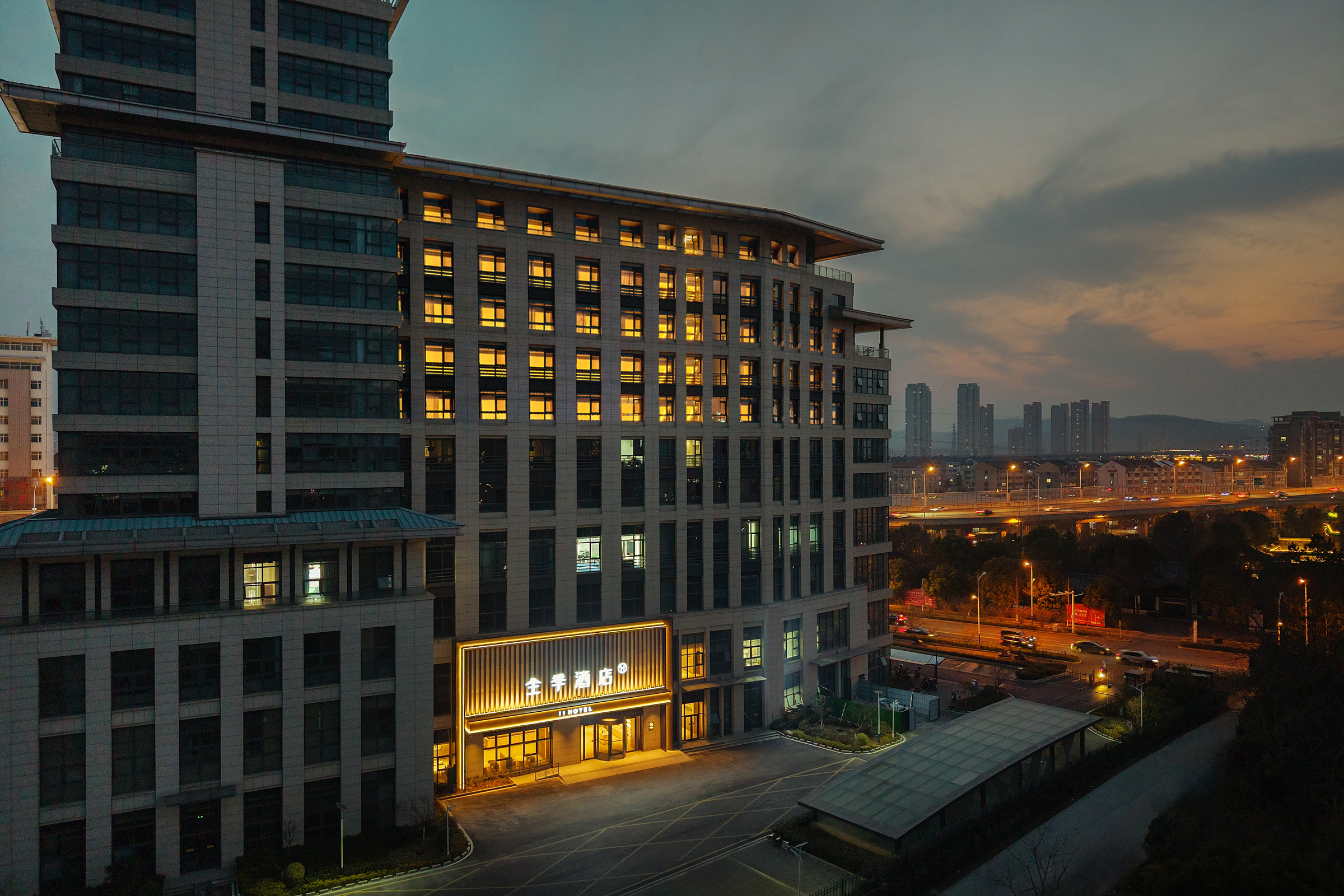 全季镇江丁卯吾悦广场酒店