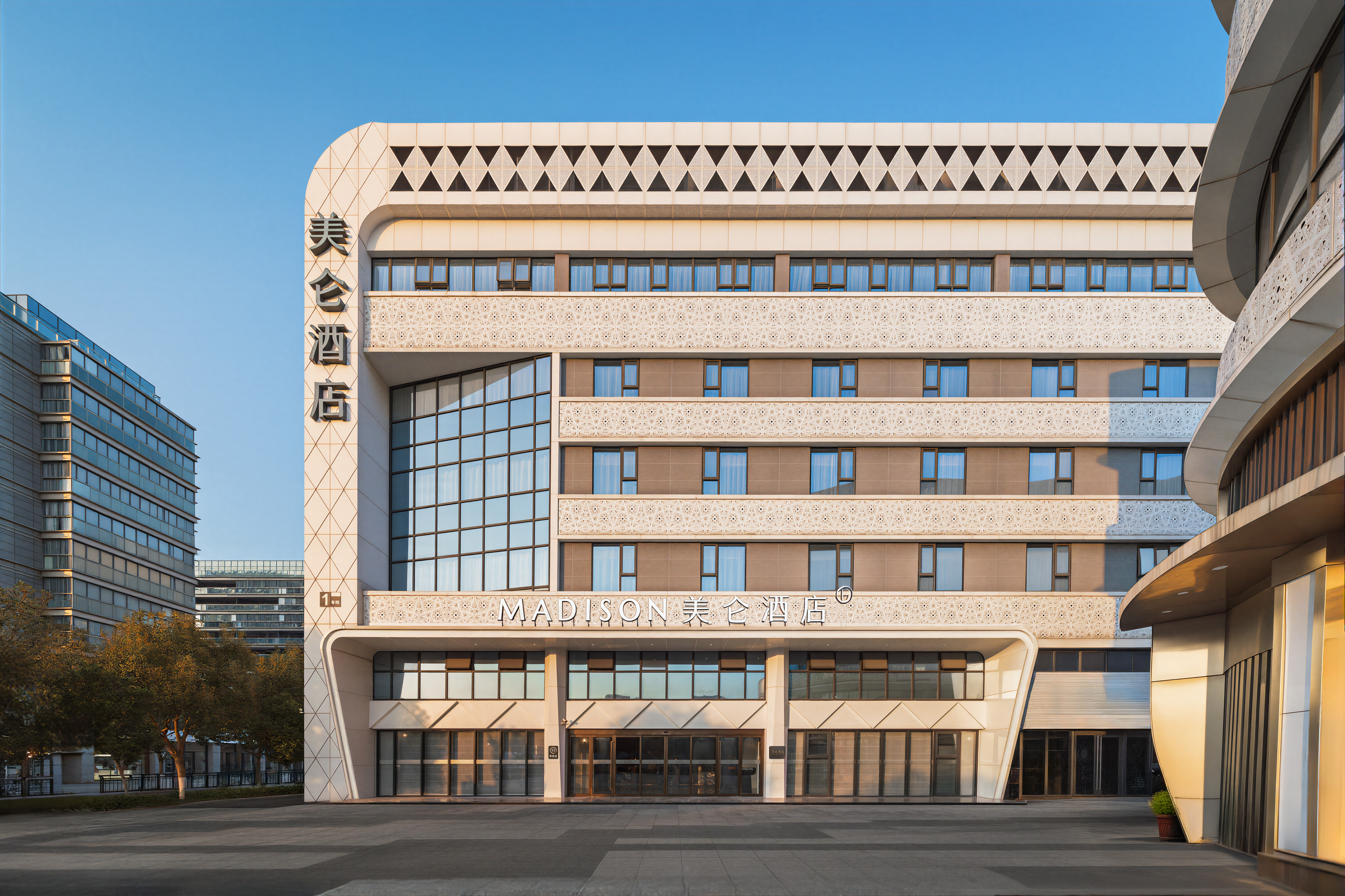 舟山普陀东港美仑酒店