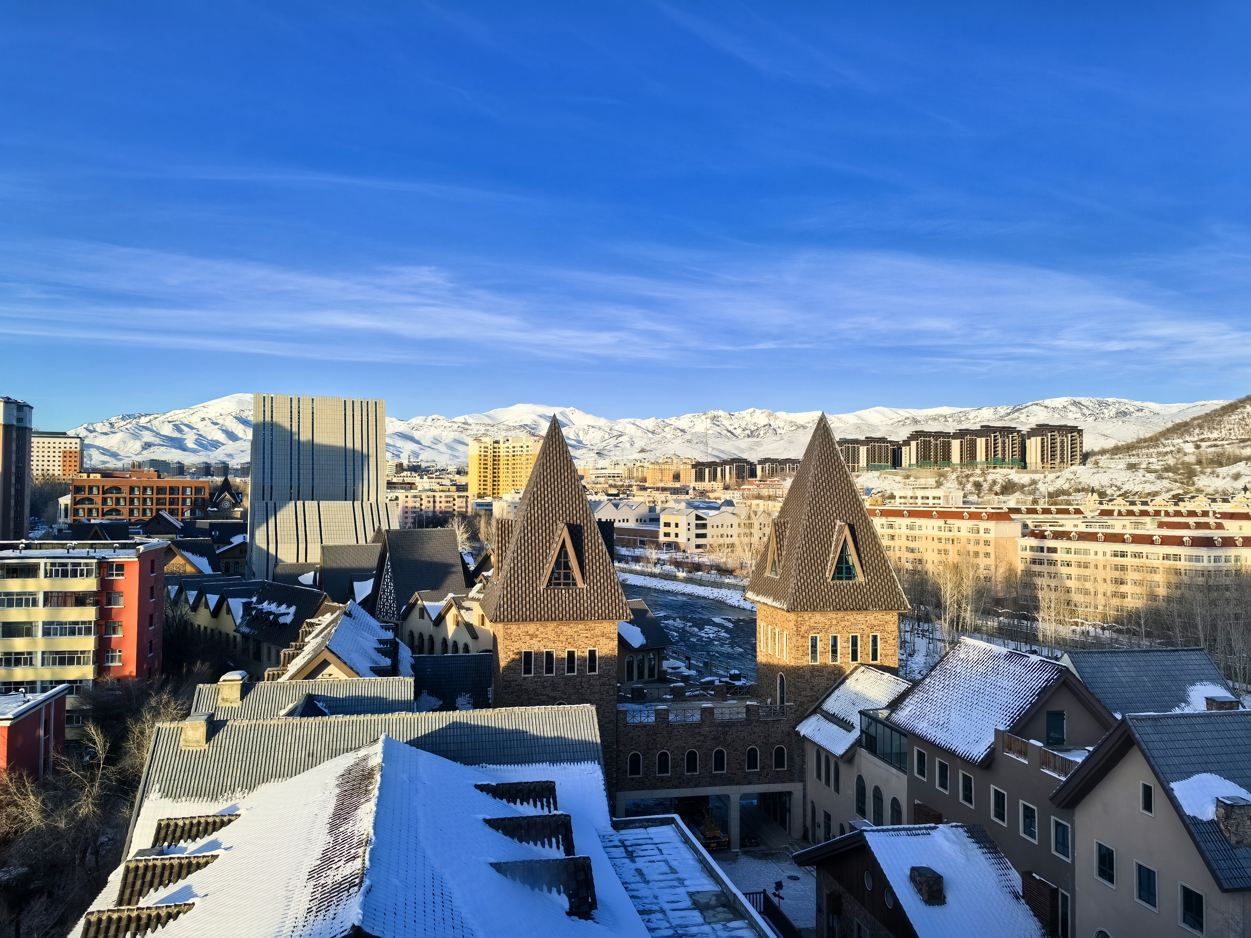 全季阿勒泰五百里风情街酒店