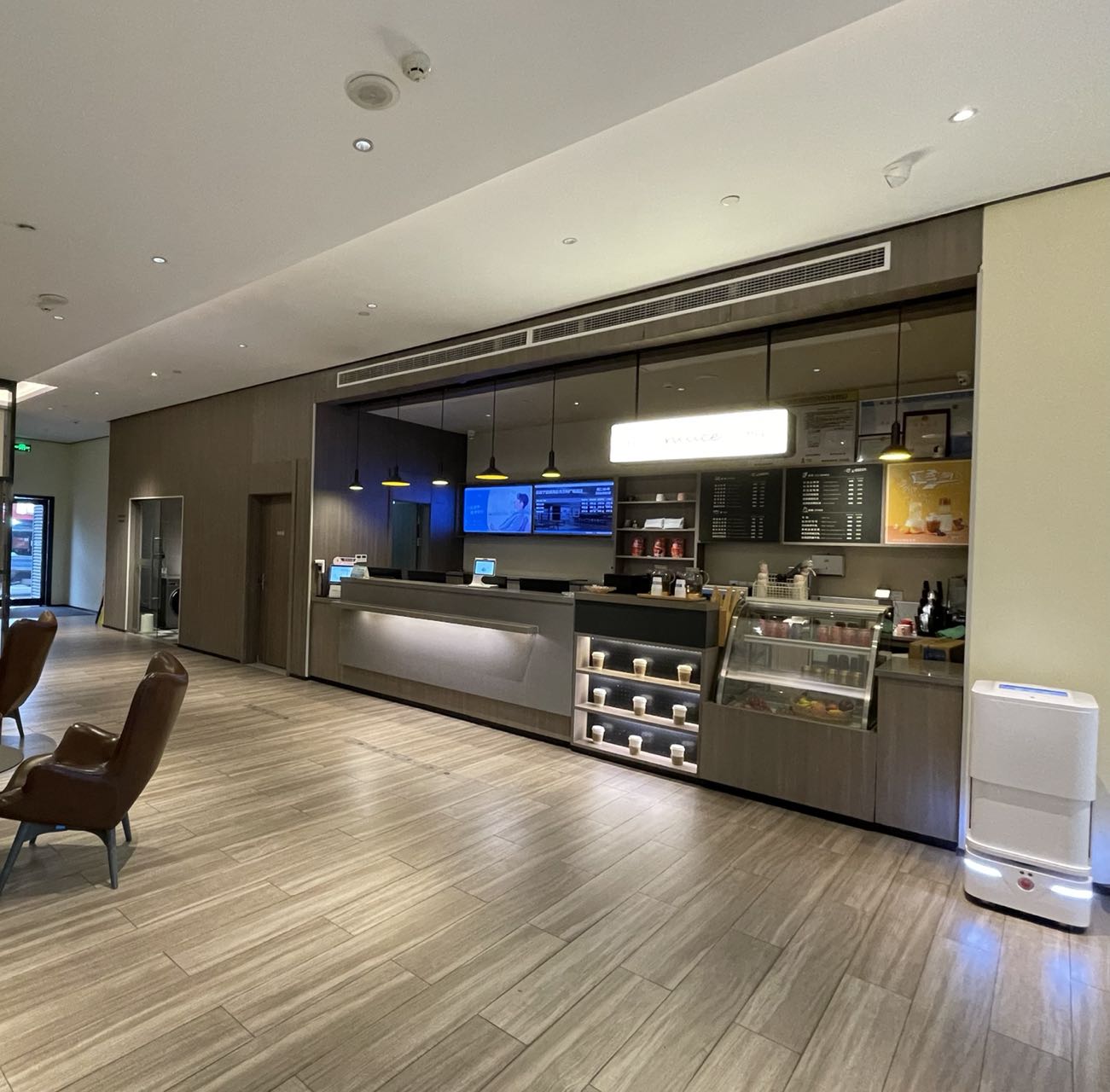 汉庭宁波镇海庄市万科广场酒店