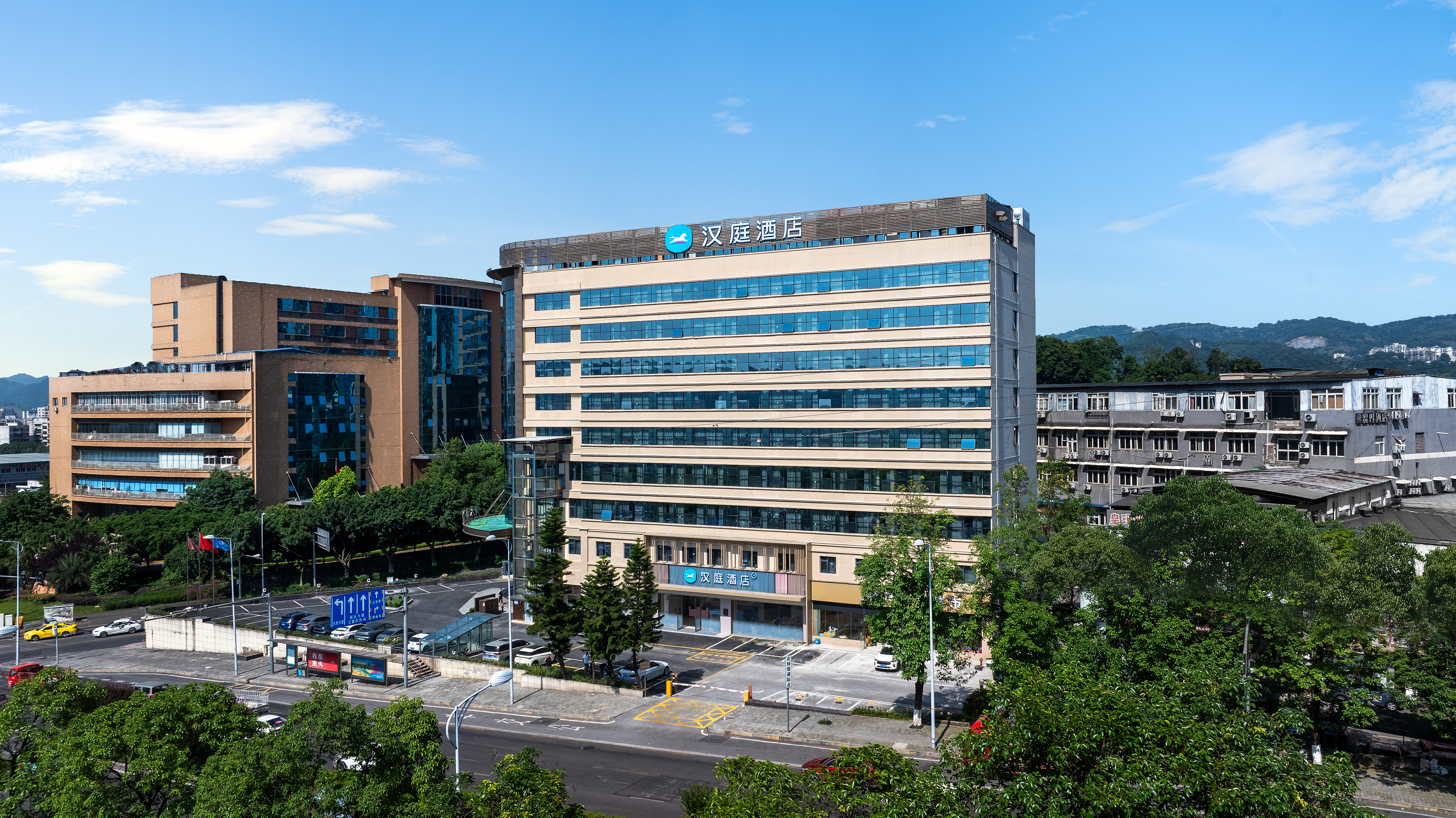 汉庭重庆西站龙湖云岭天街酒店