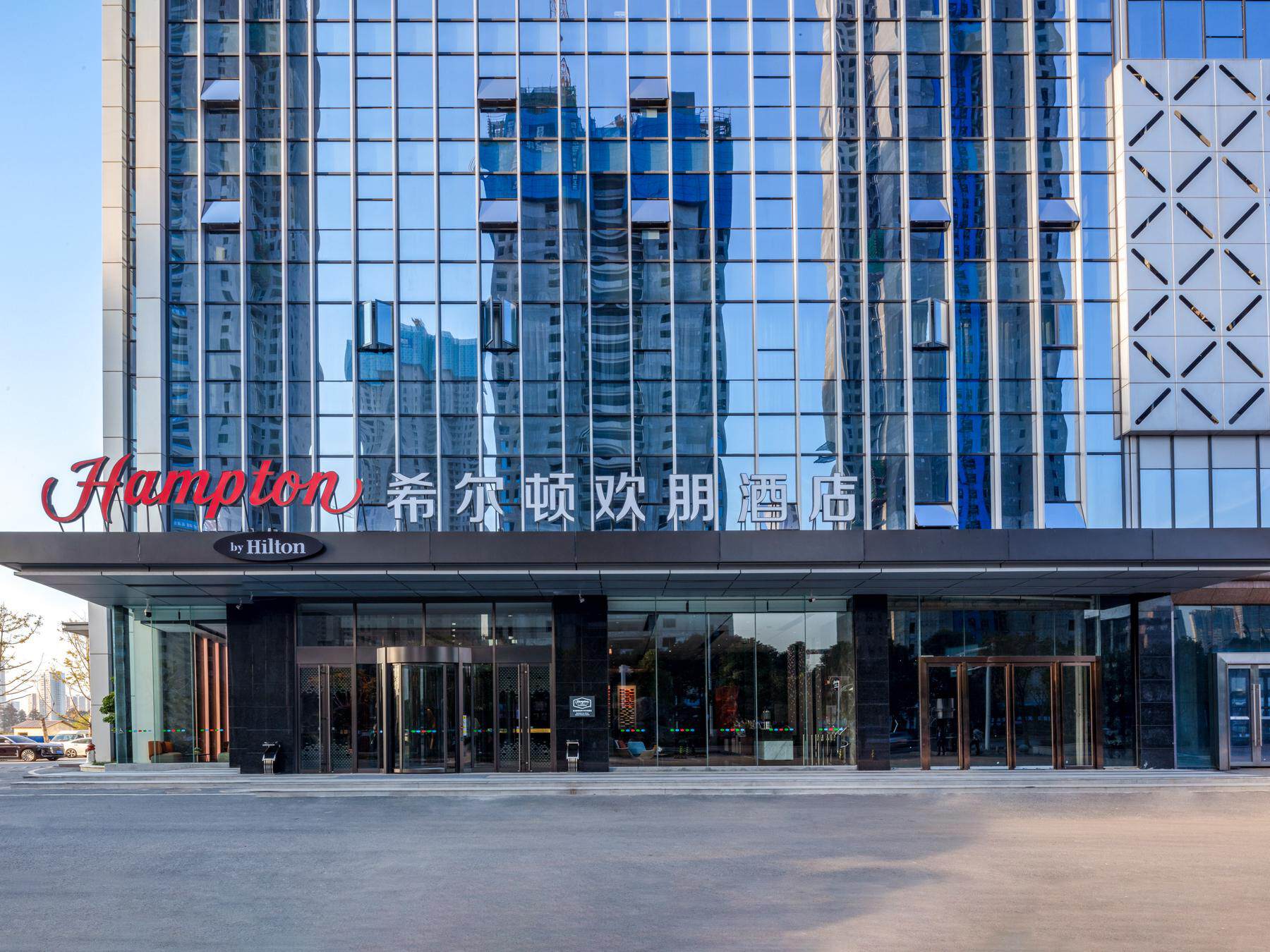 武汉高铁站希尔顿欢朋酒店