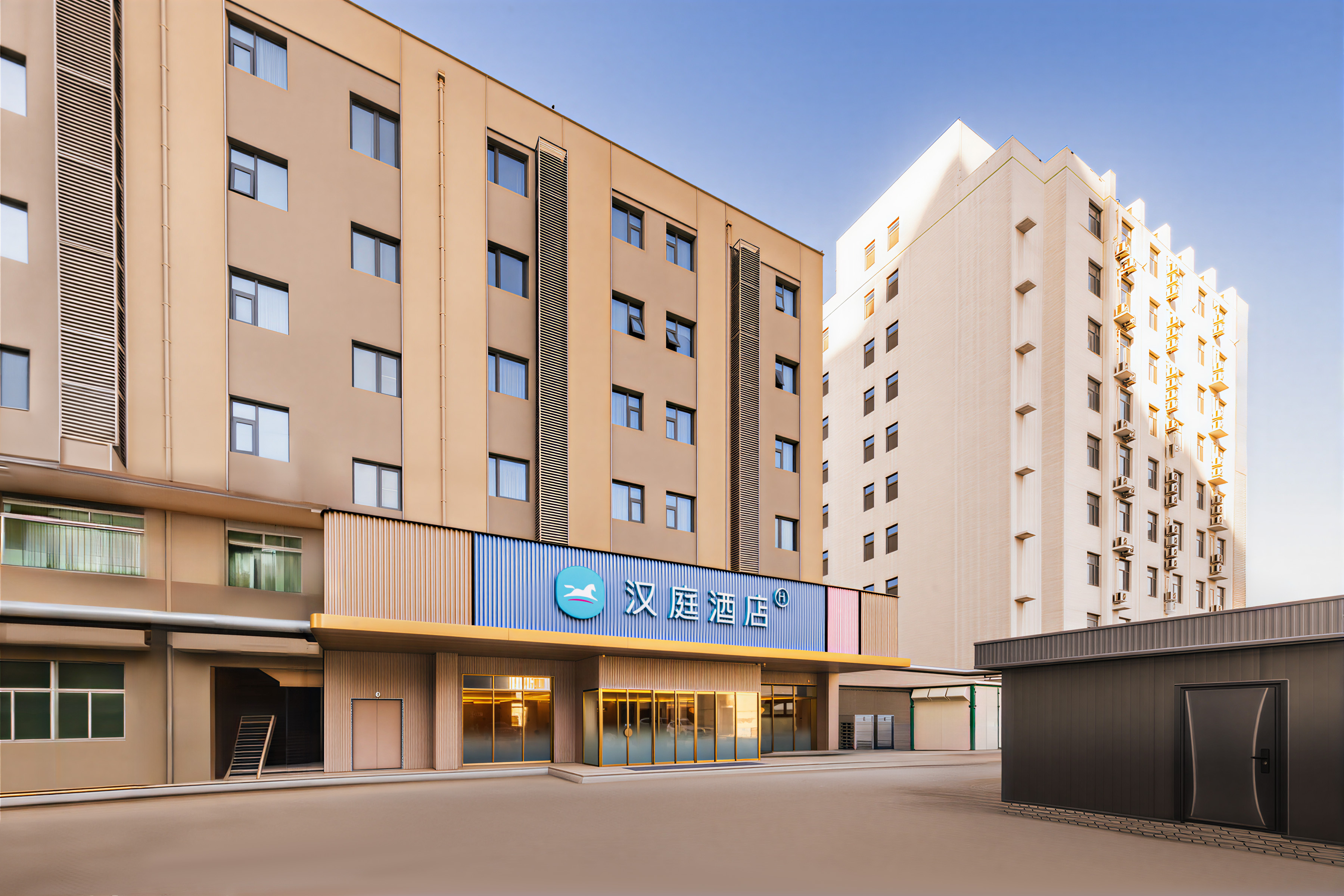 汉庭保定朝阳北大街保百购物广场酒店