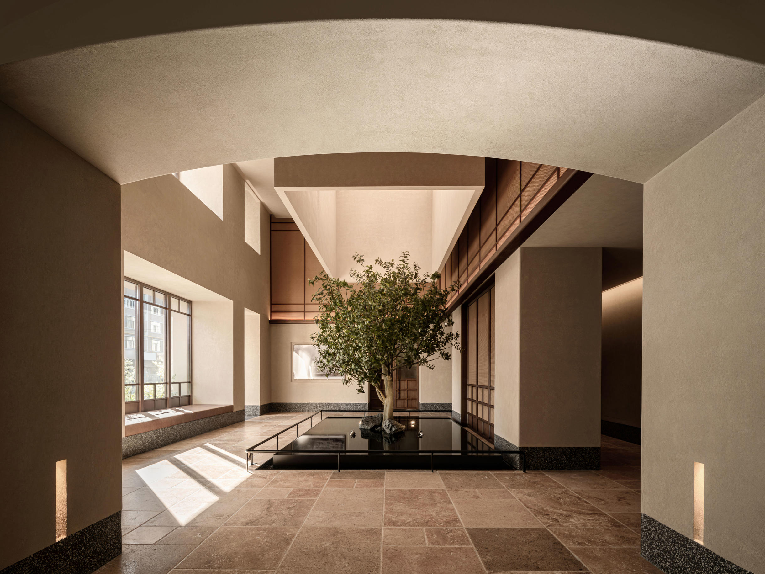 哈尔滨索菲亚教堂田地街亚朵酒店