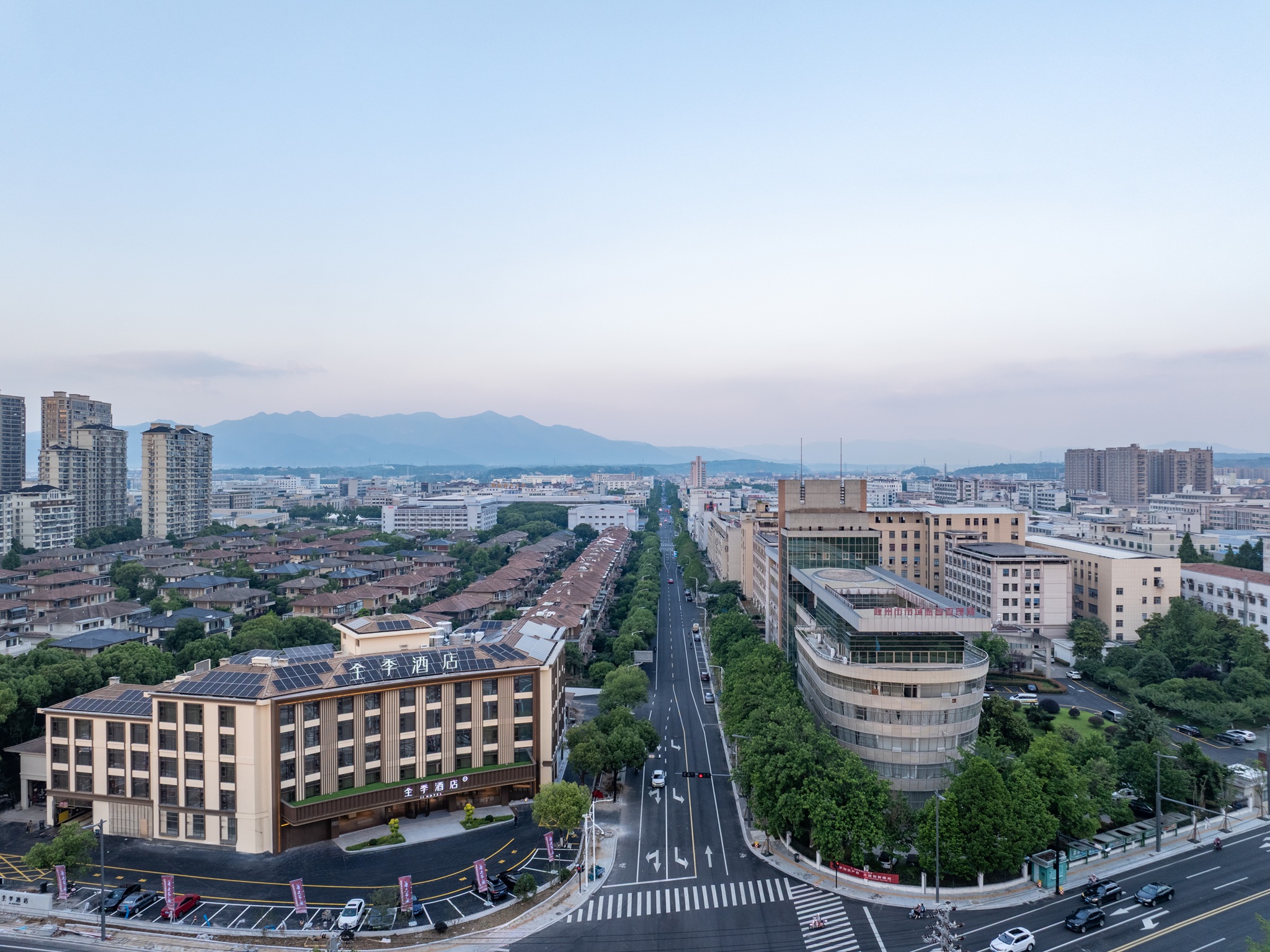 全季嵊州剡溪酒店