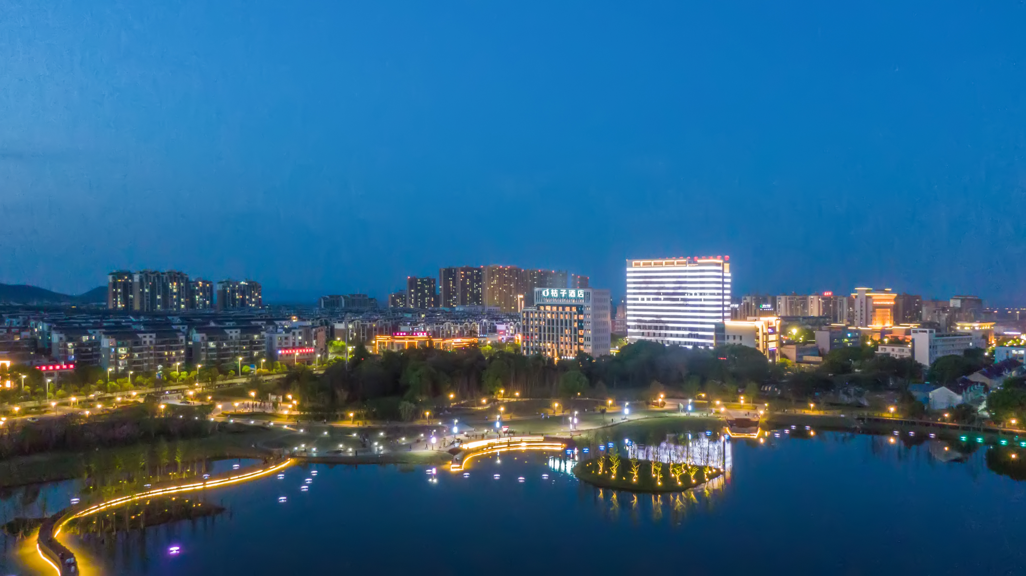 桔子宣城敬亭山东恒大厦酒店