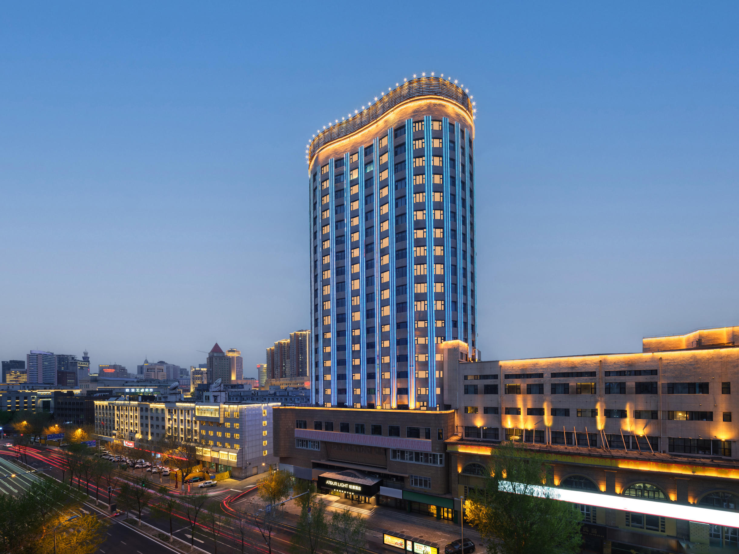 长春万象城人民广场地铁站轻居酒店