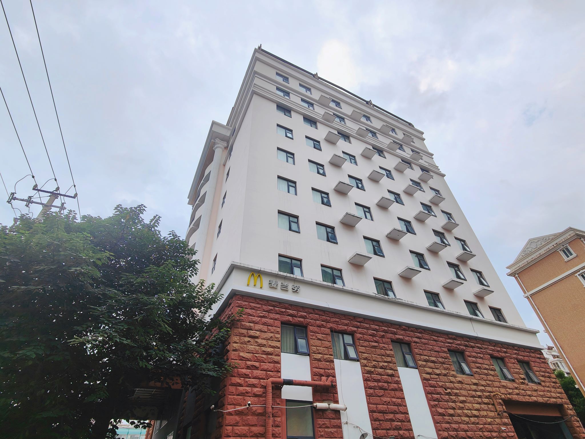 桔子上海西藏北路地铁站酒店