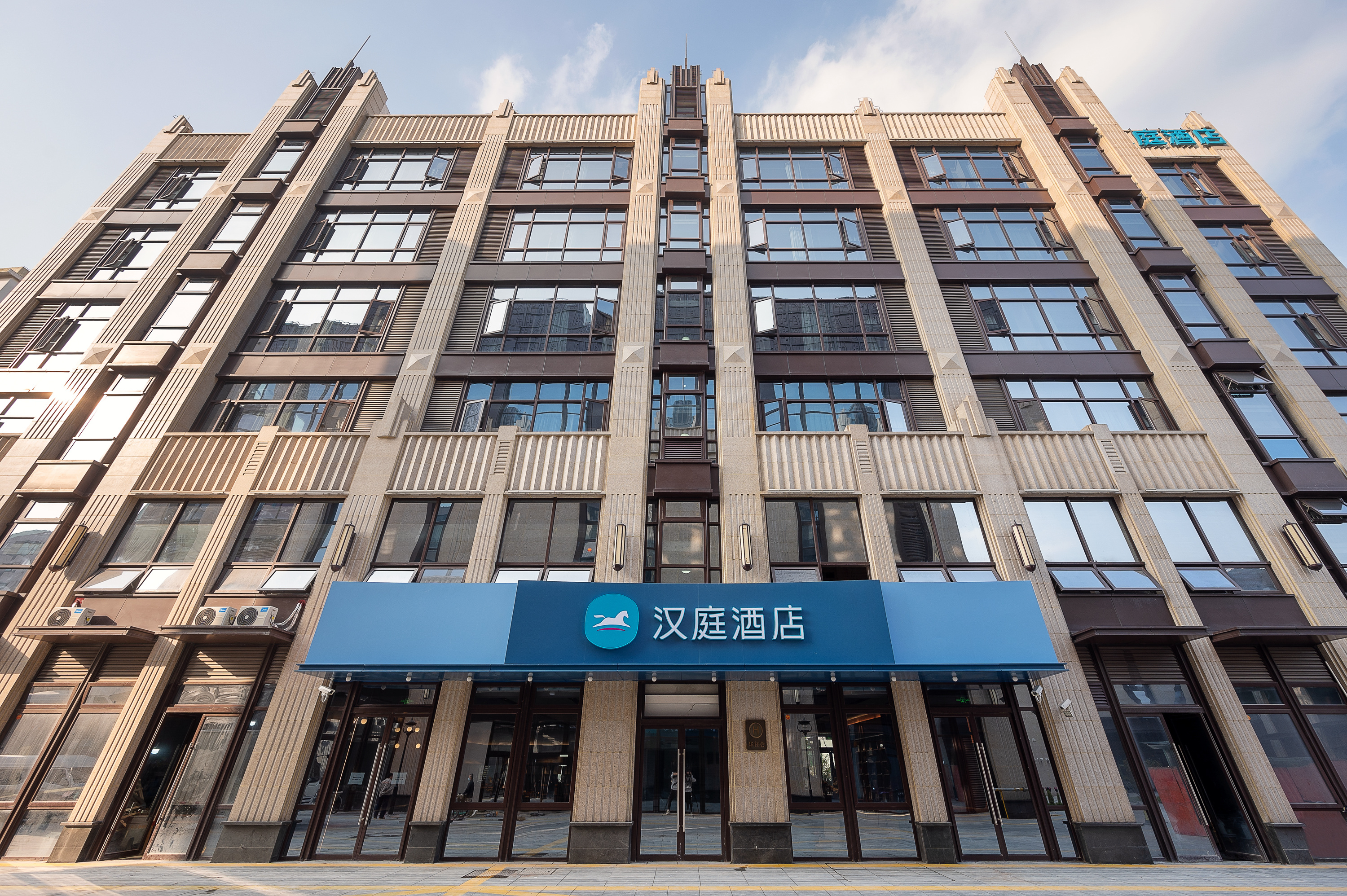 汉庭上海浦江沈杜公路酒店