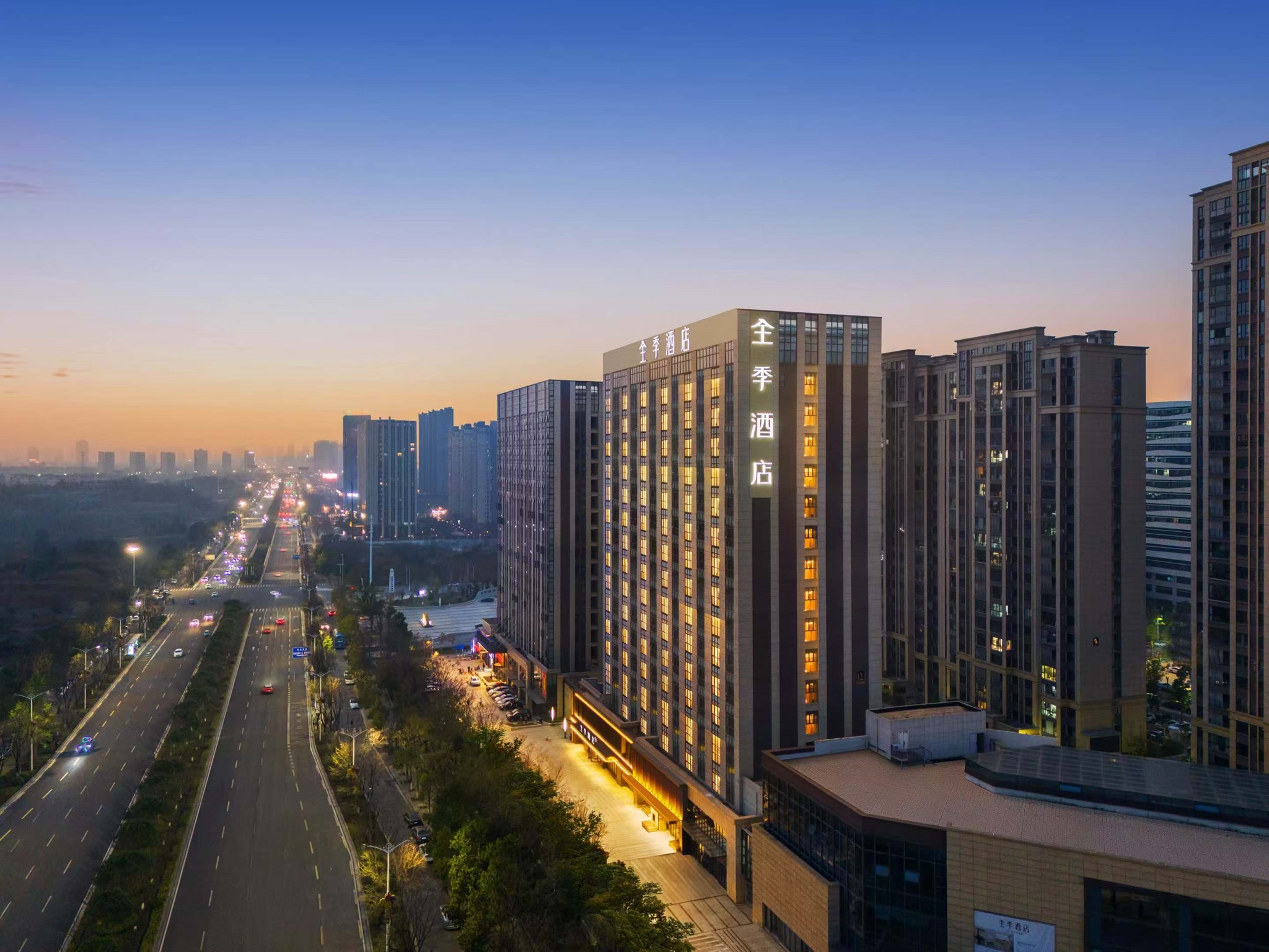 全季岳阳东站奥体中心酒店