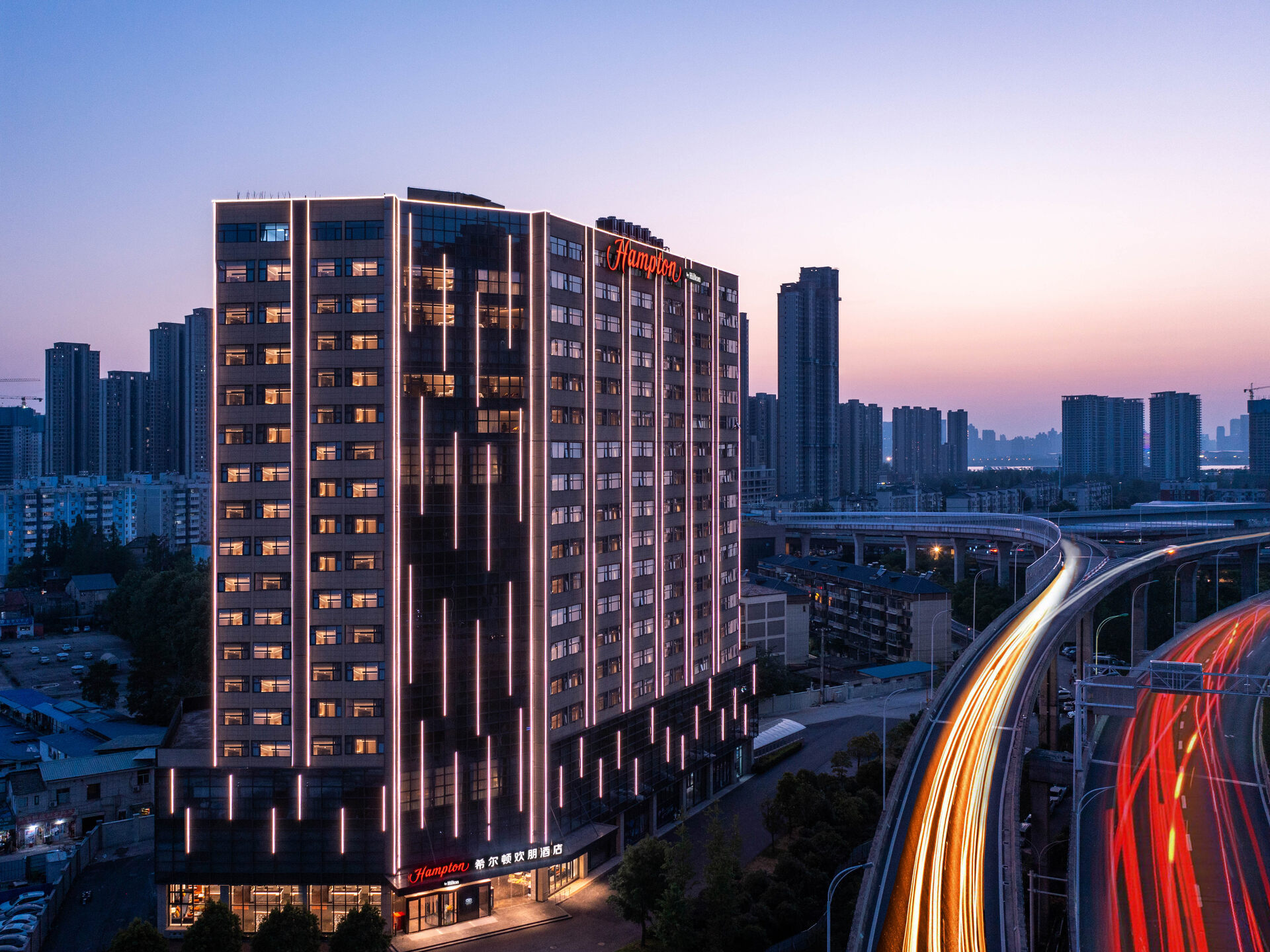 武汉白沙洲大道希尔顿欢朋酒店