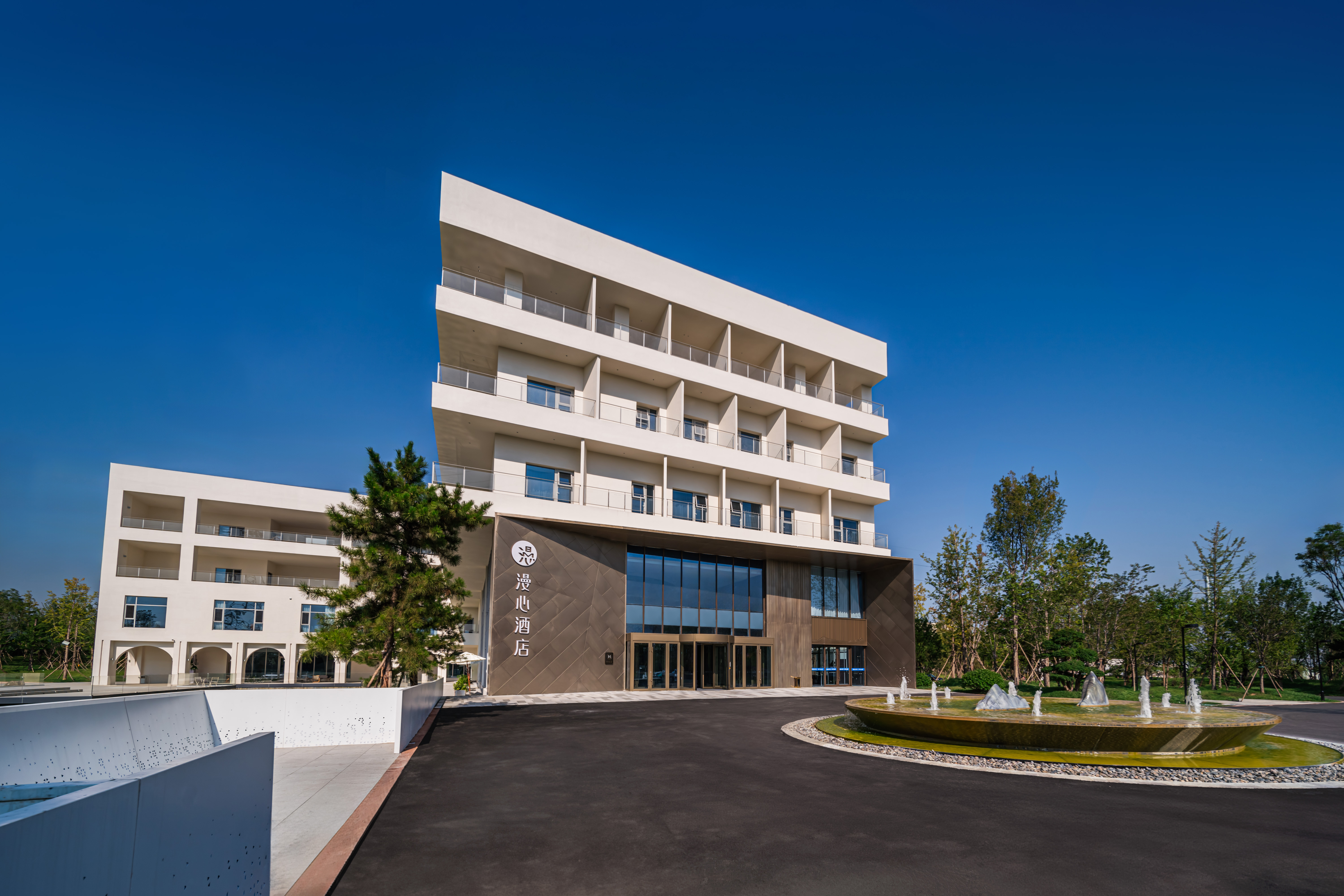 济南章丘经十路漫心酒店