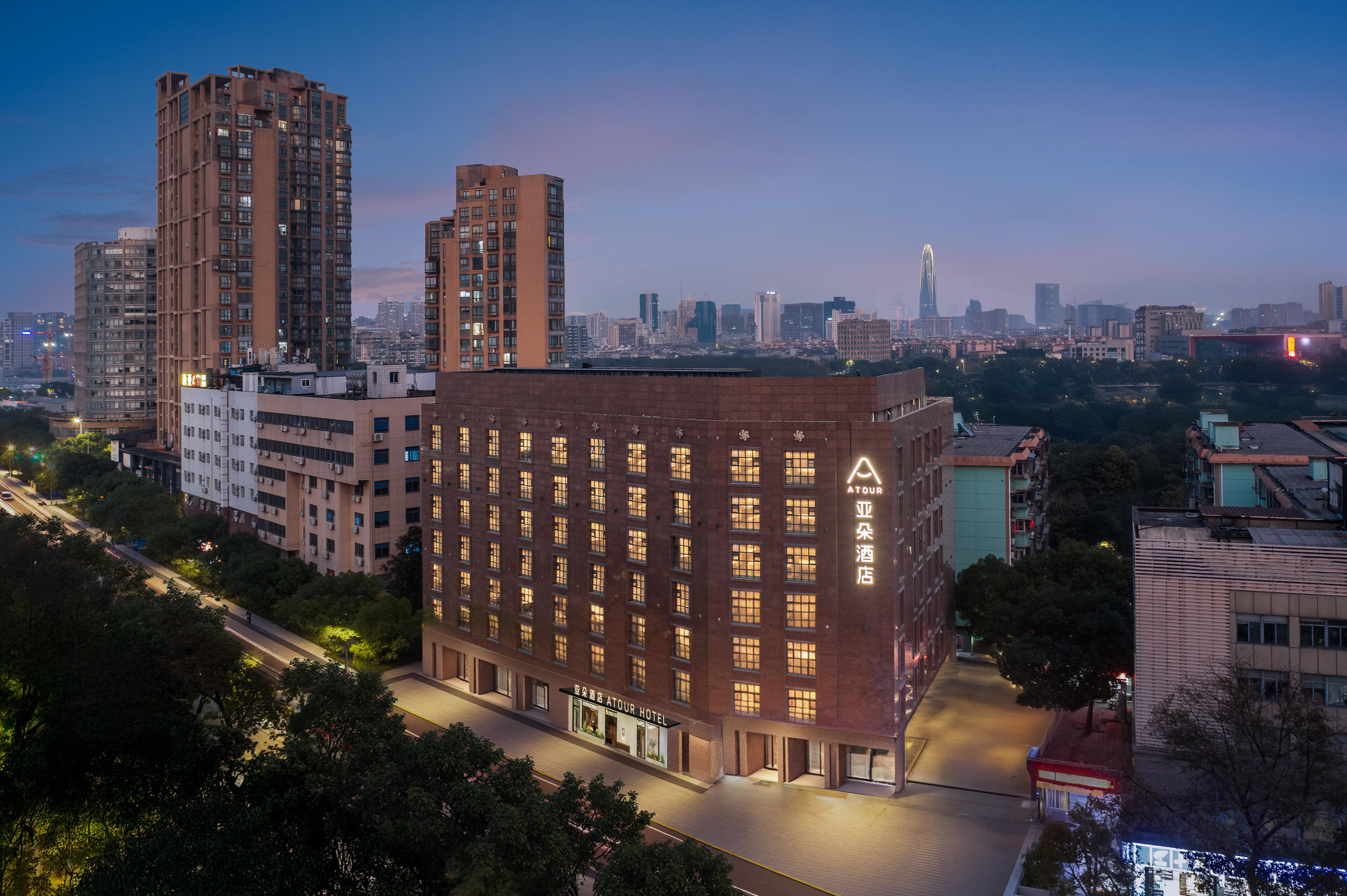 宁波鄞州花园里彩虹南路亚朵酒店