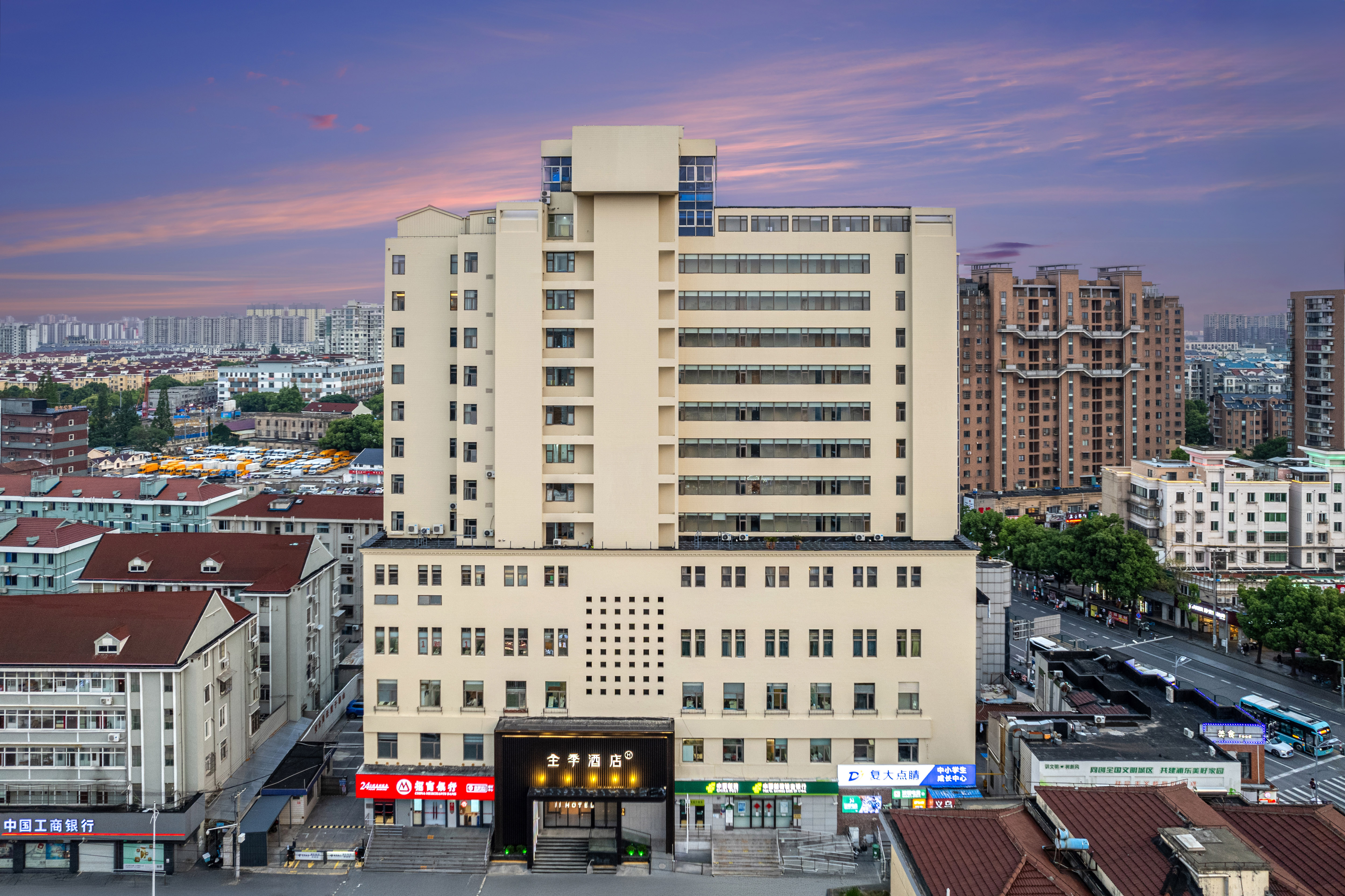 全季上海周浦万达广场酒店