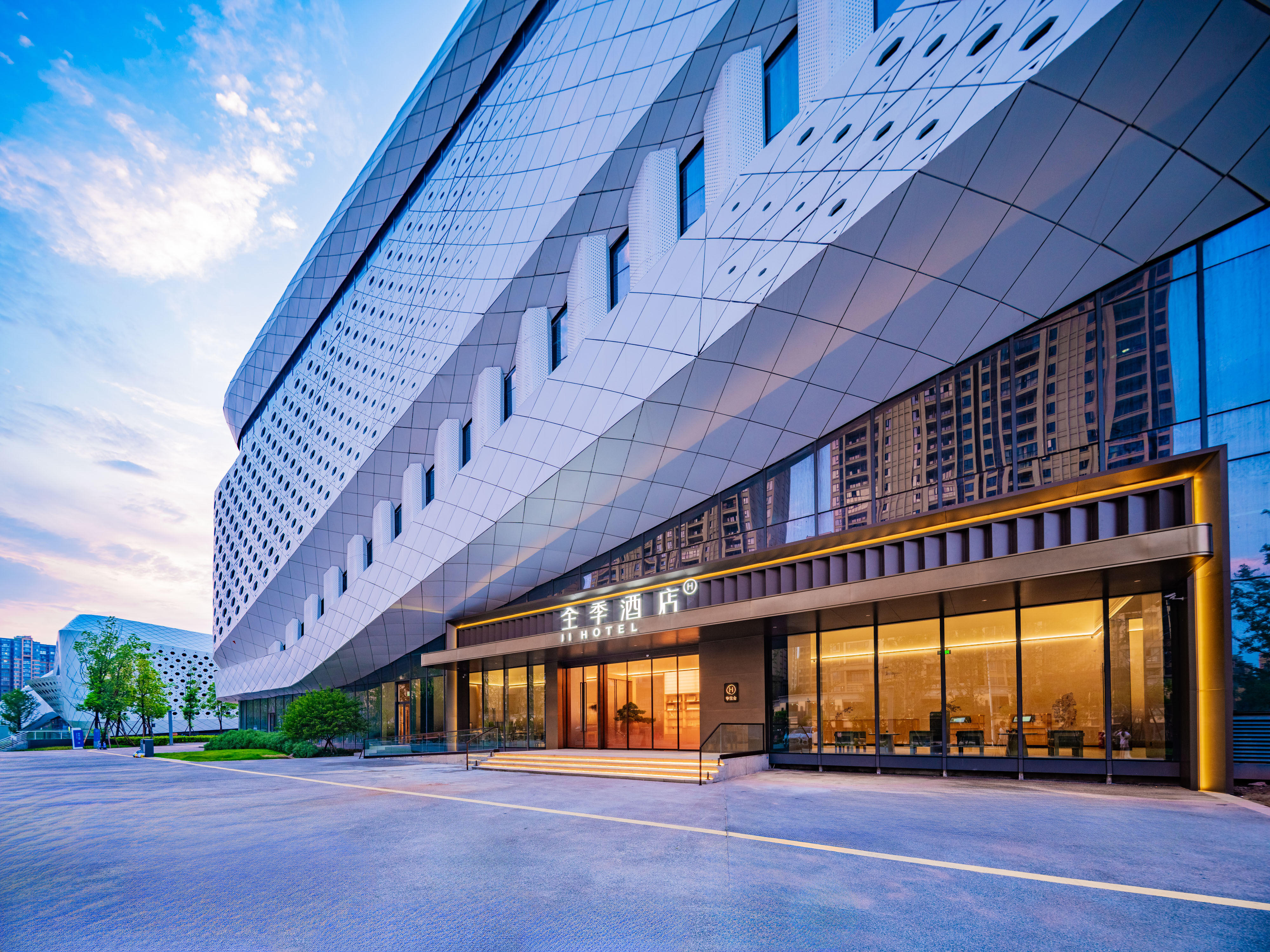 全季简阳文体中心城市候机楼酒店