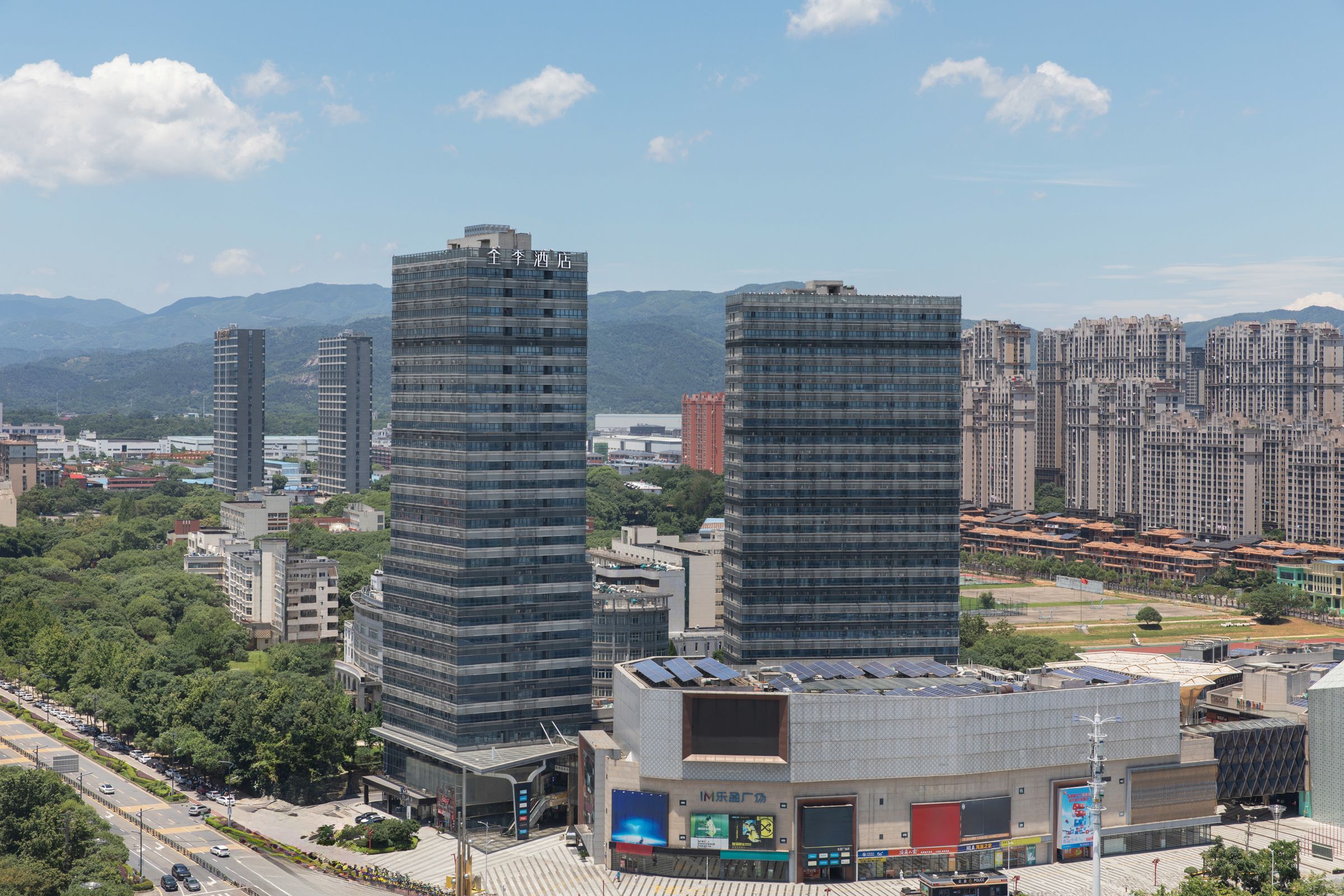 全季南昌紫荆夜市财经大学酒店