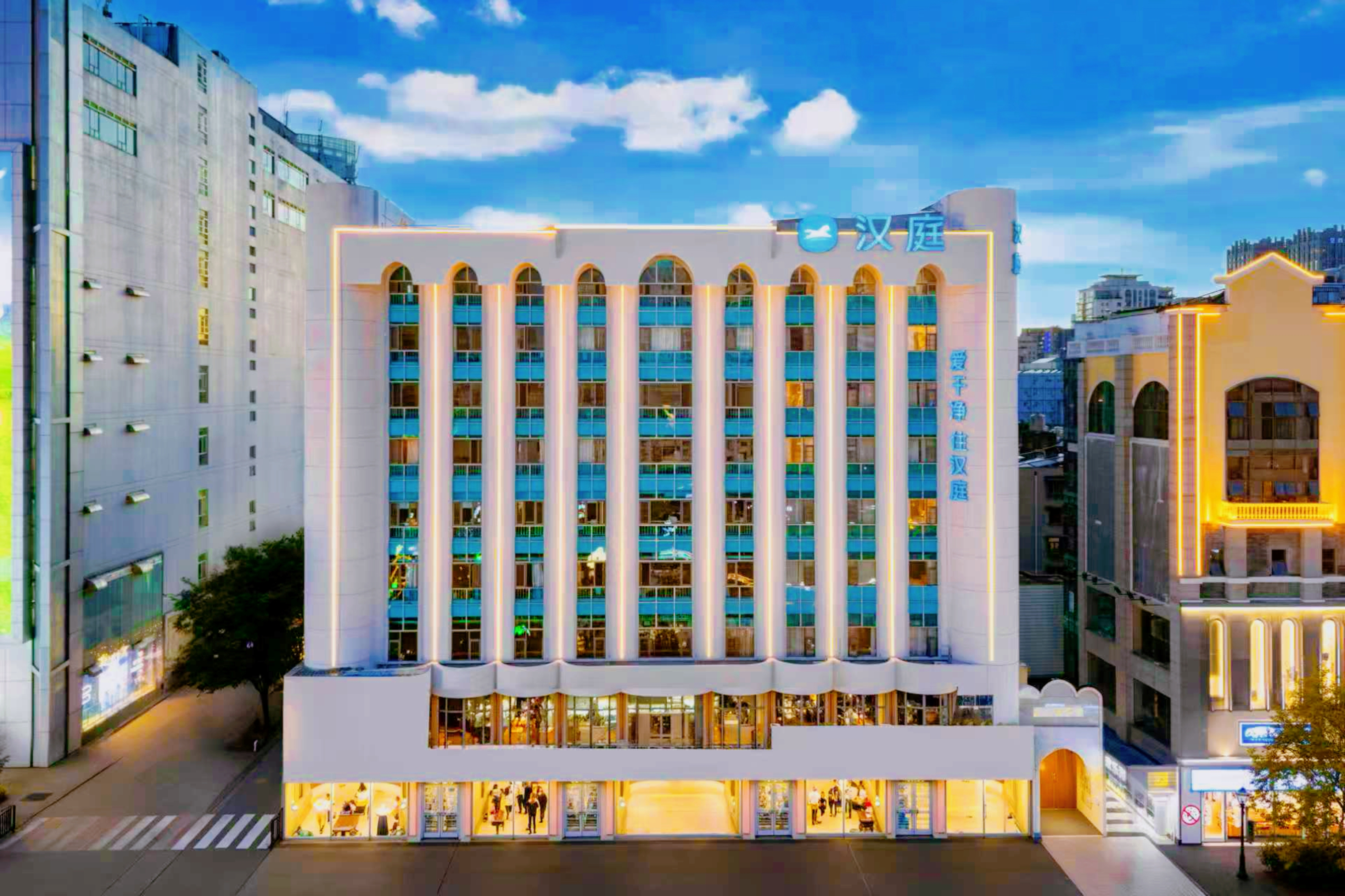 汉庭昆明南屏步行街酒店