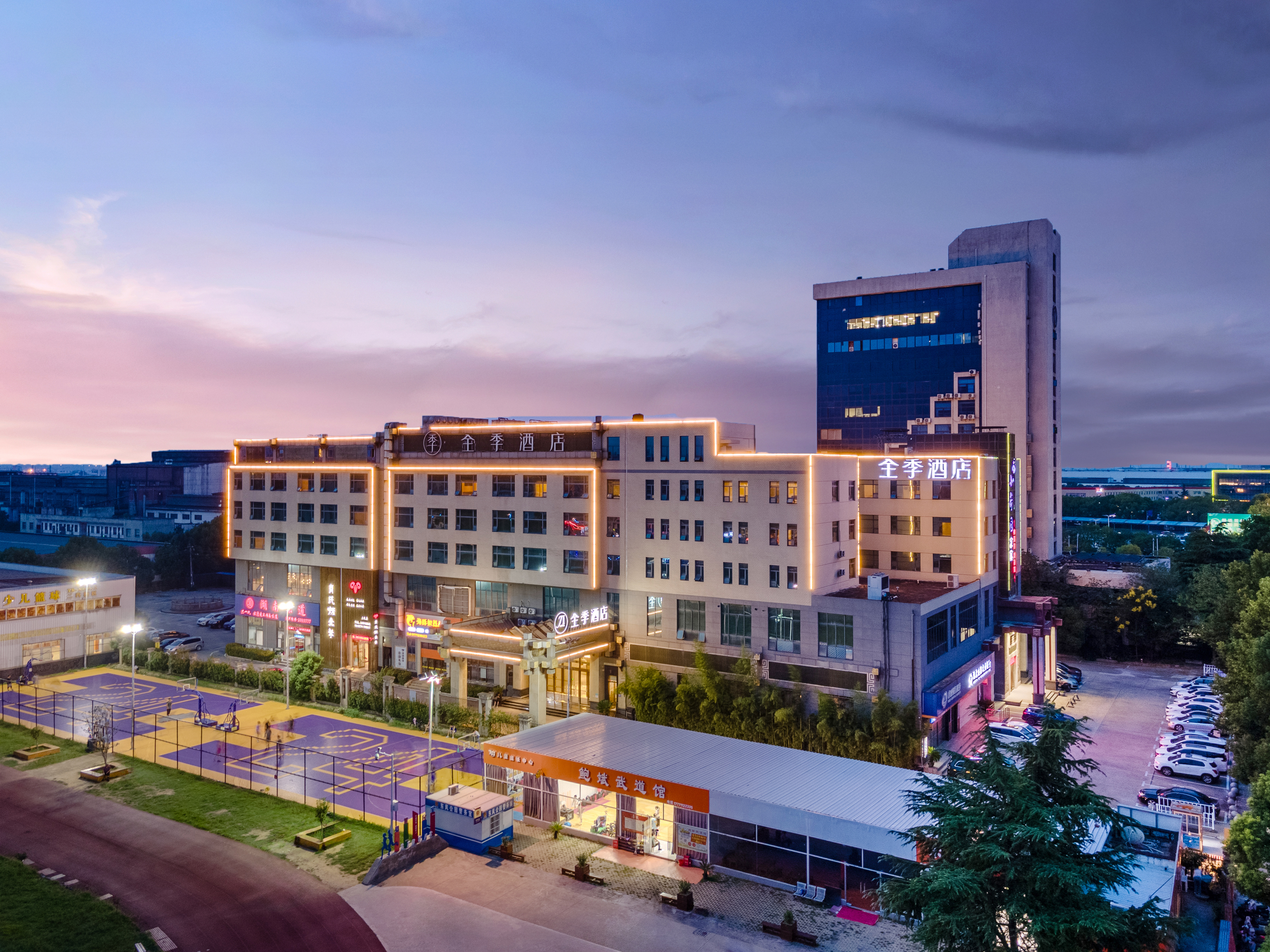 全季襄阳二汽酒店