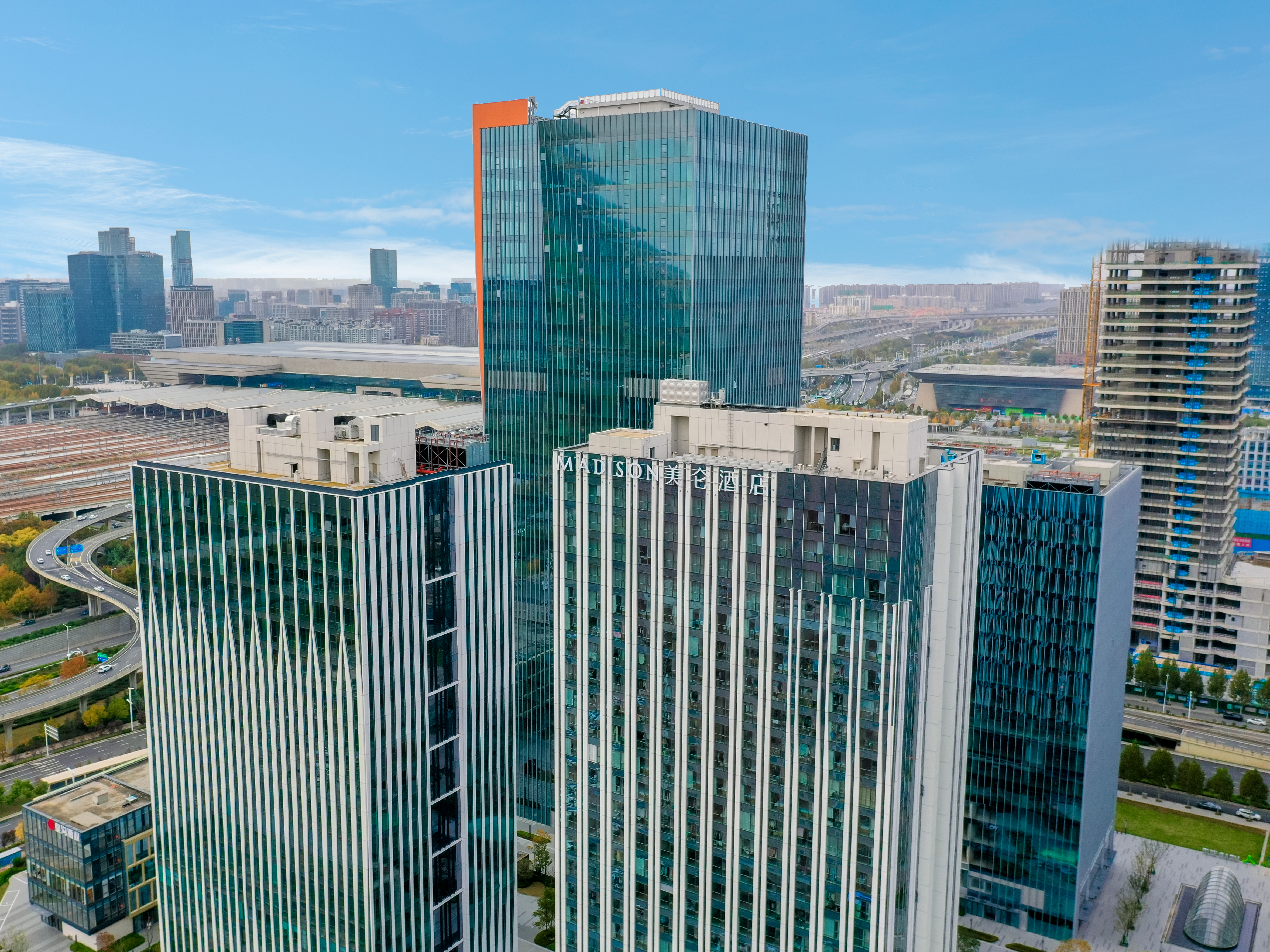 郑州高铁东站东广场美仑酒店