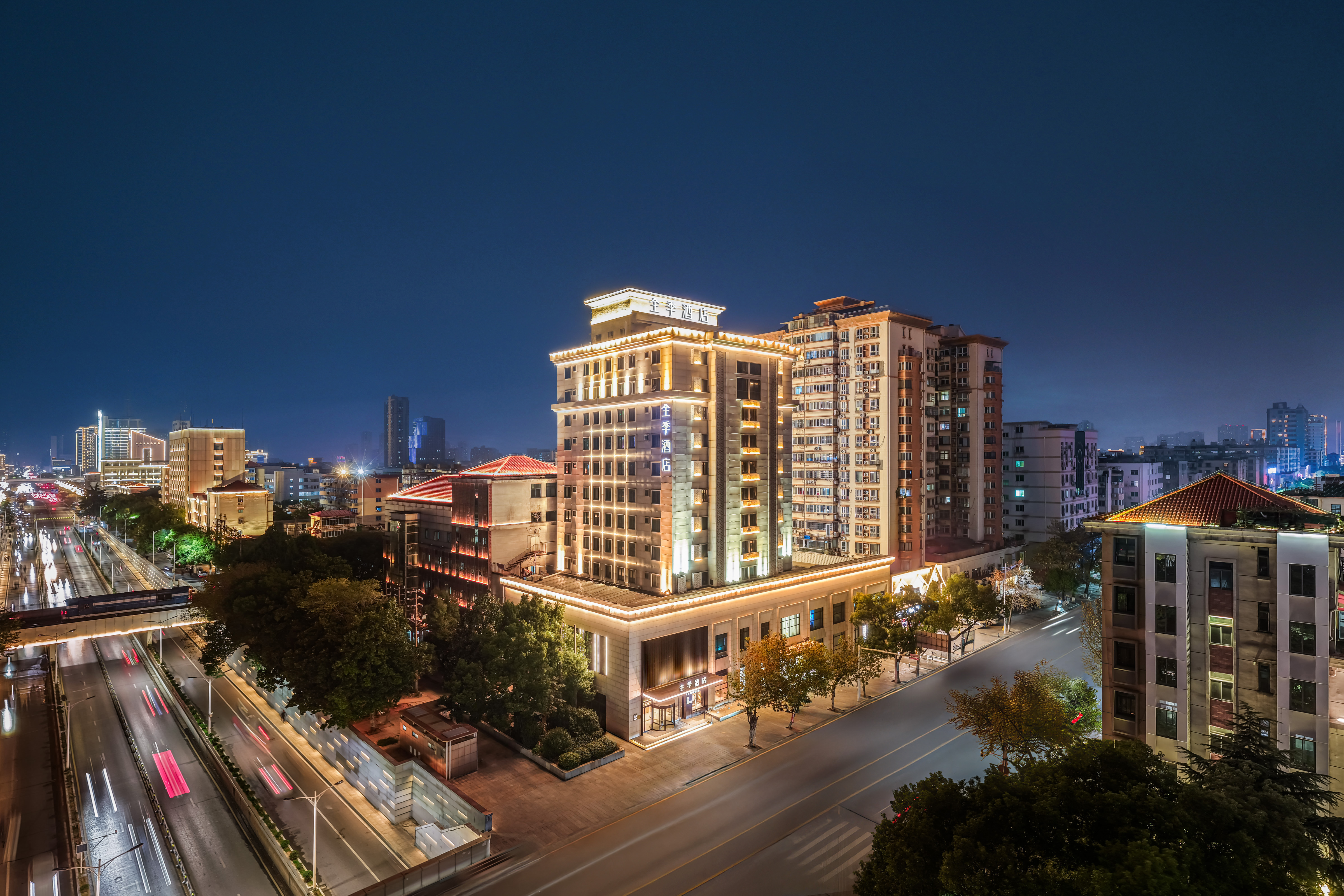 全季南昌八一广场省美术馆酒店