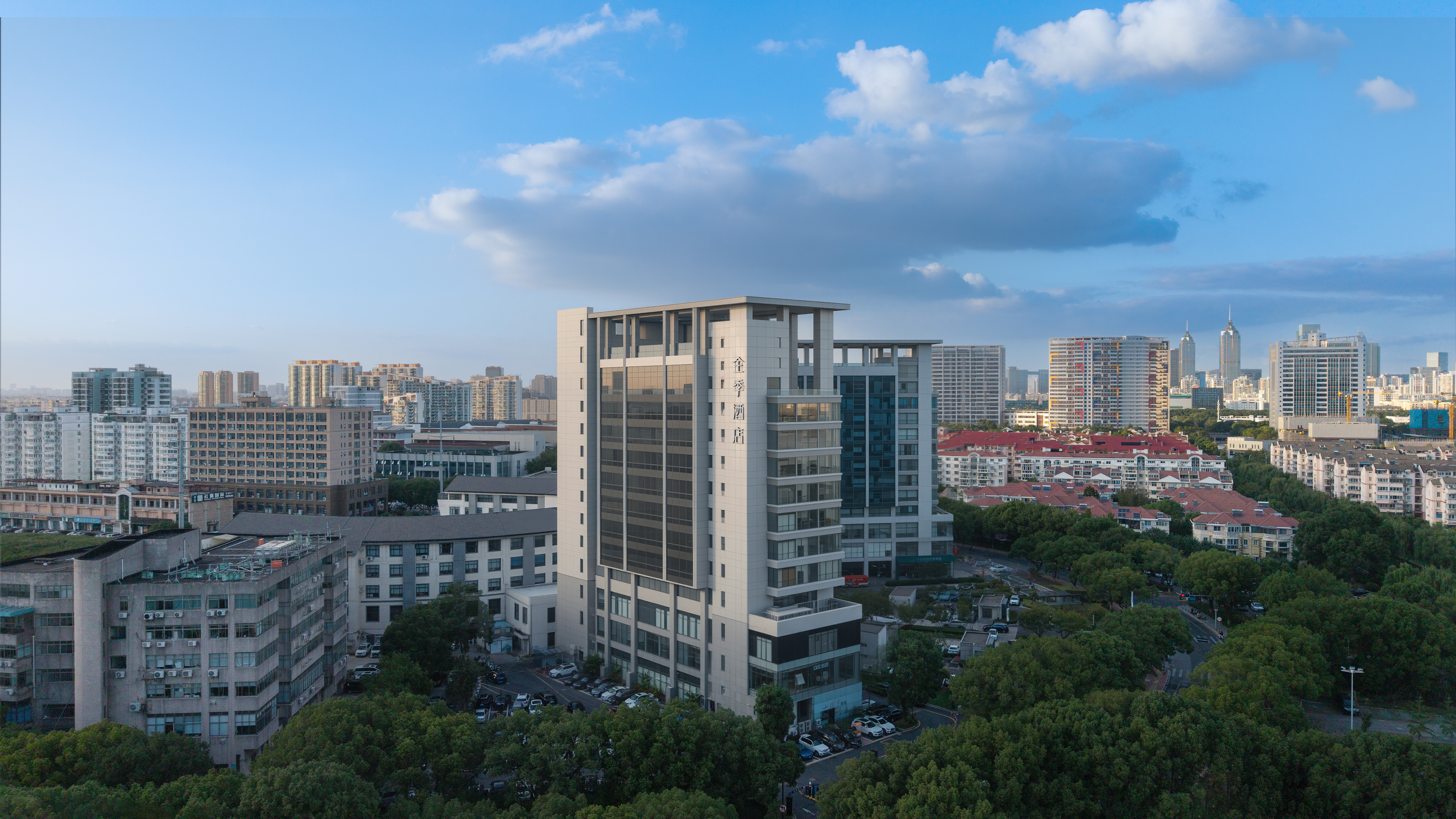 全季苏州金鸡湖娄葑地铁站酒店