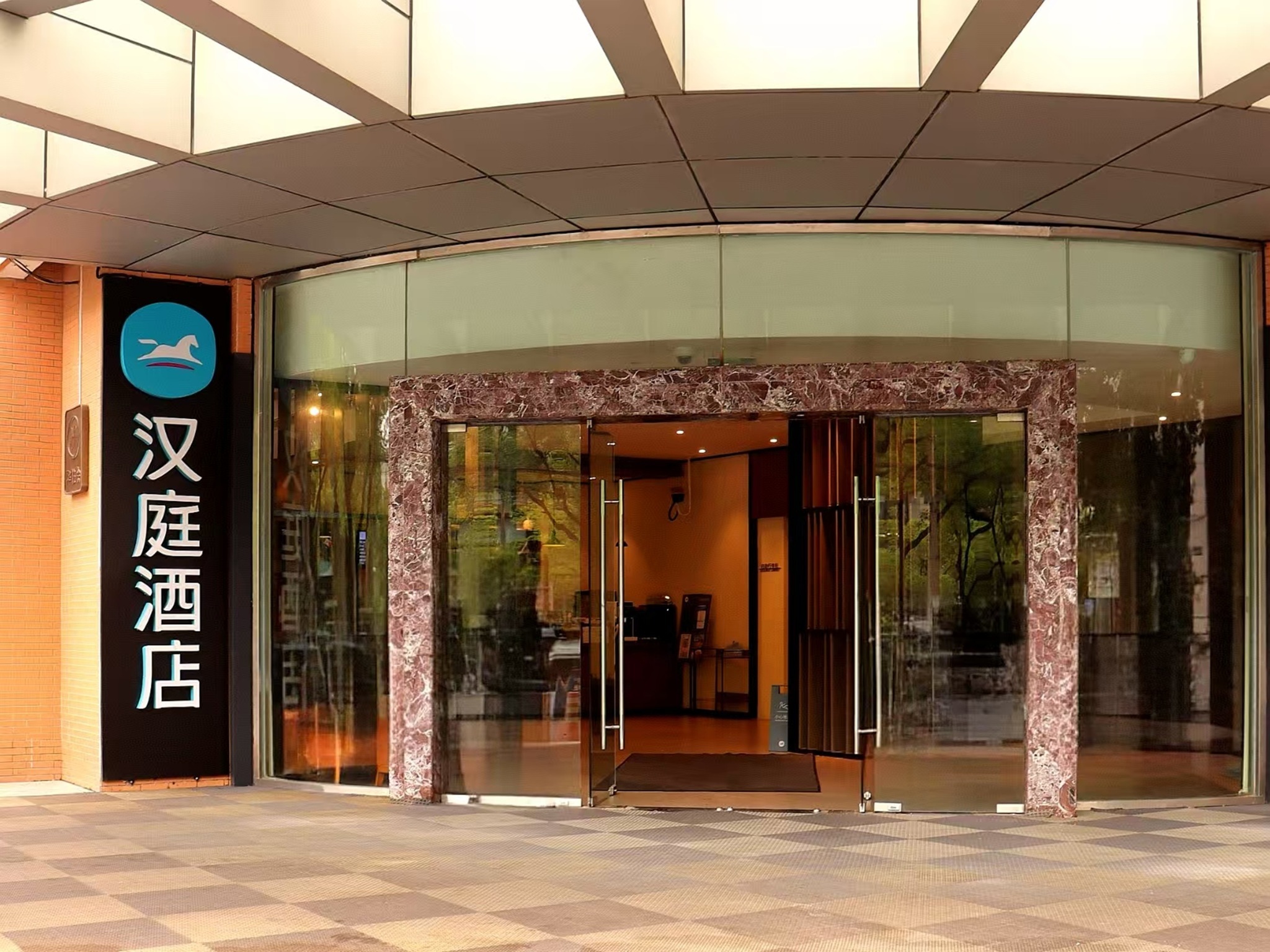 汉庭上海漕河泾宜山路酒店