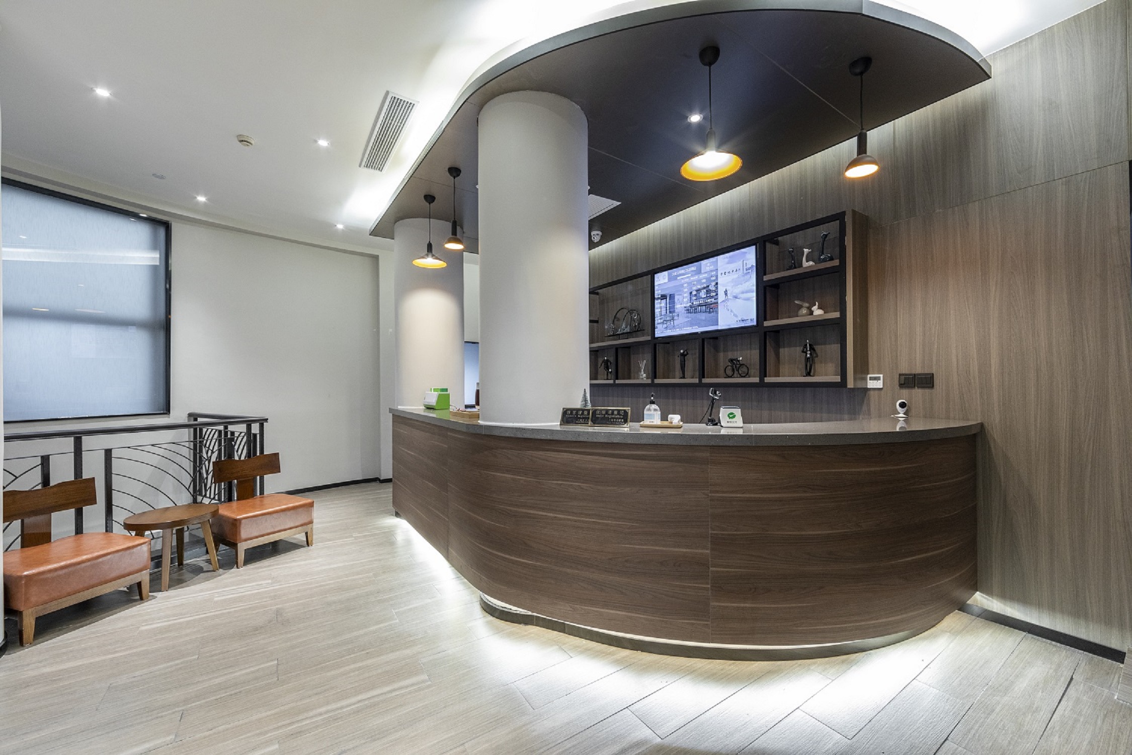 汉庭上海南站锦江乐园酒店（原上海锦江乐园地铁站酒店）