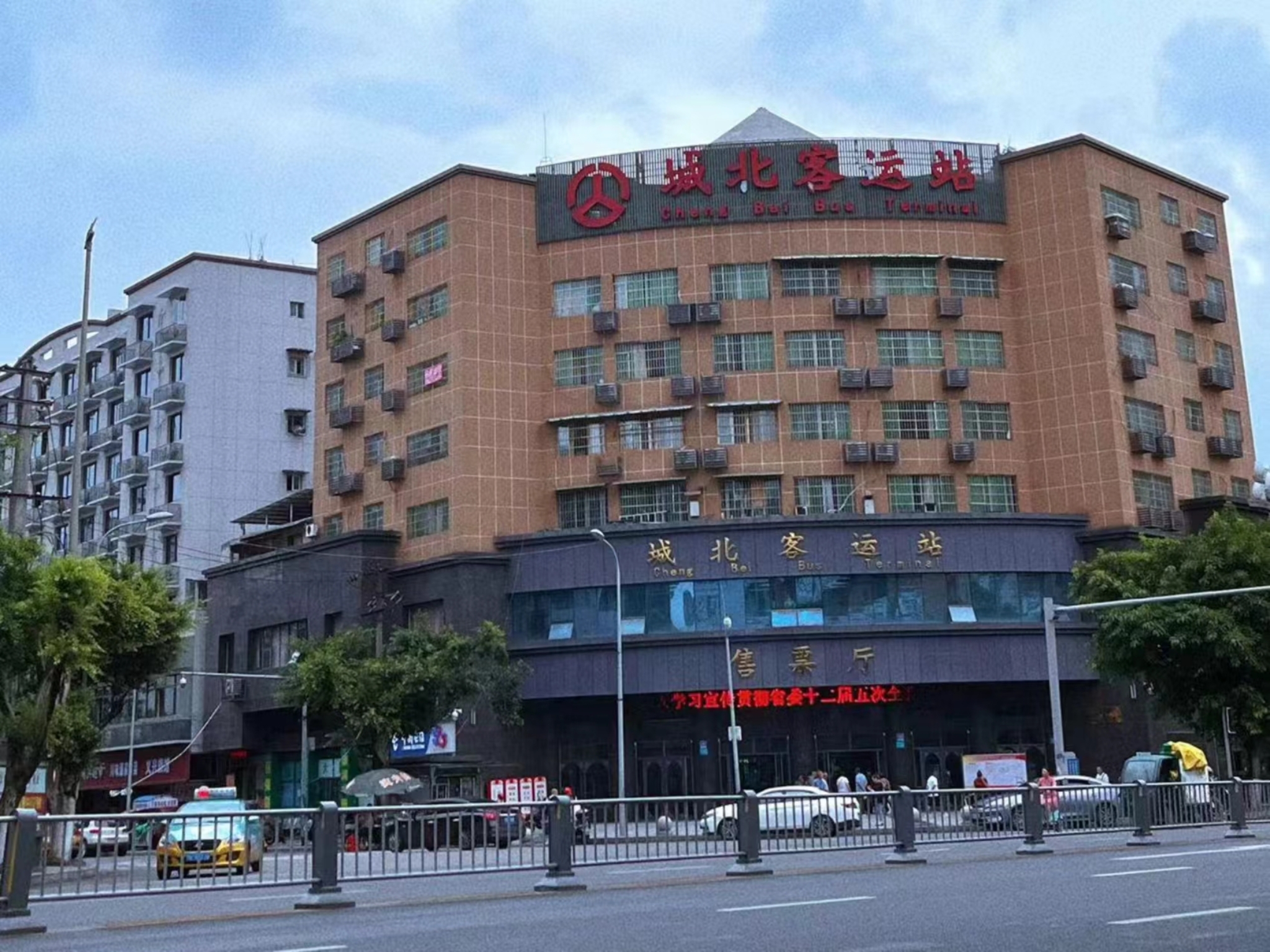 汉庭南充火车站酒店