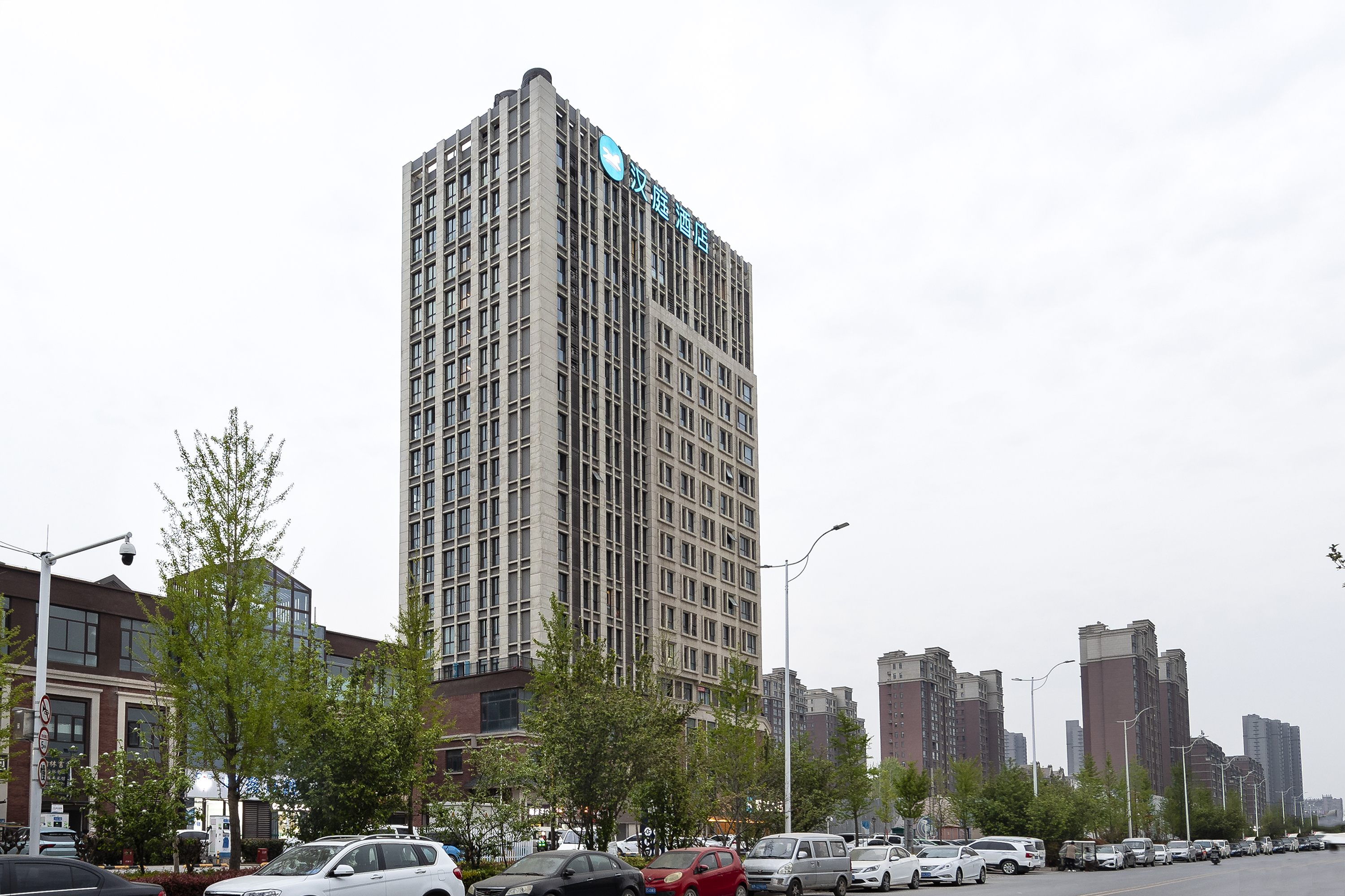 汉庭郑州南龙湖阳光大道酒店