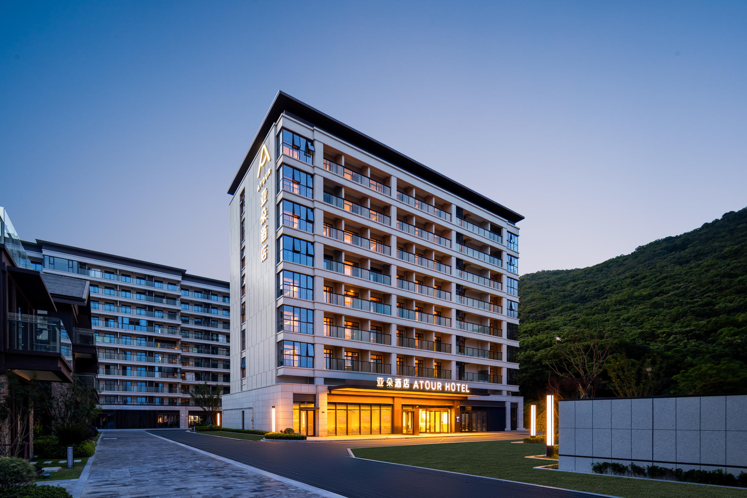 舟山普陀朱家尖南沙景区亚朵酒店